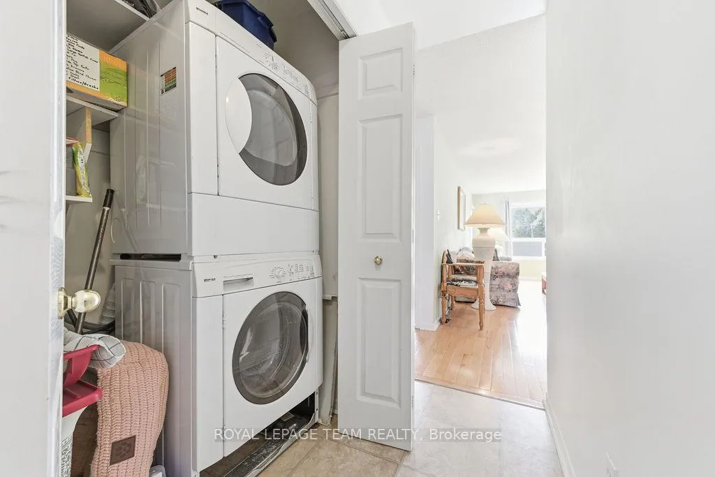 Photo 20 of 205 Renfrew Avenue W, Renfrew — HOMEH