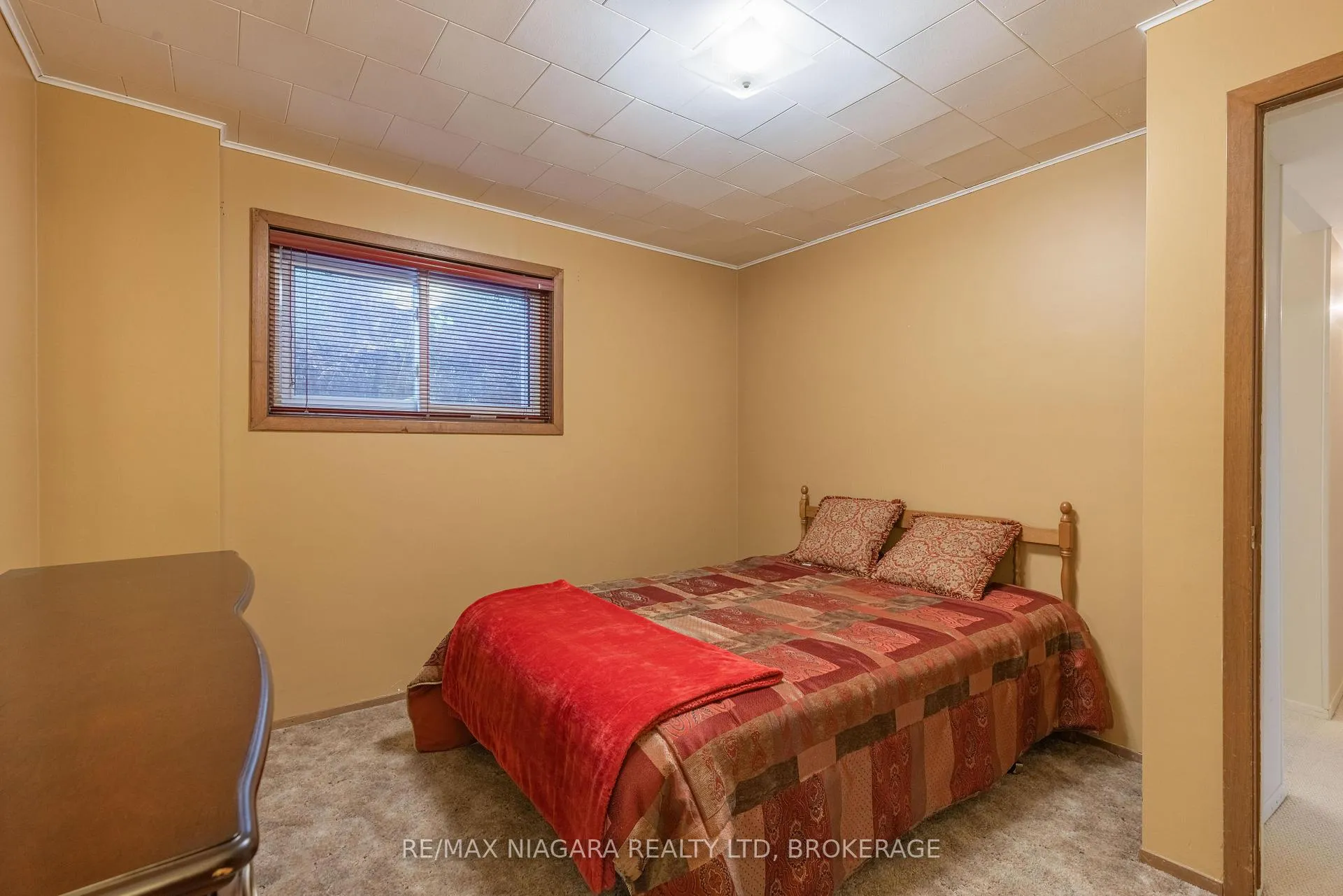 Photo 26 of 28 Viking Drive, St. Catharines, Bunting/Linwell — HOMEH