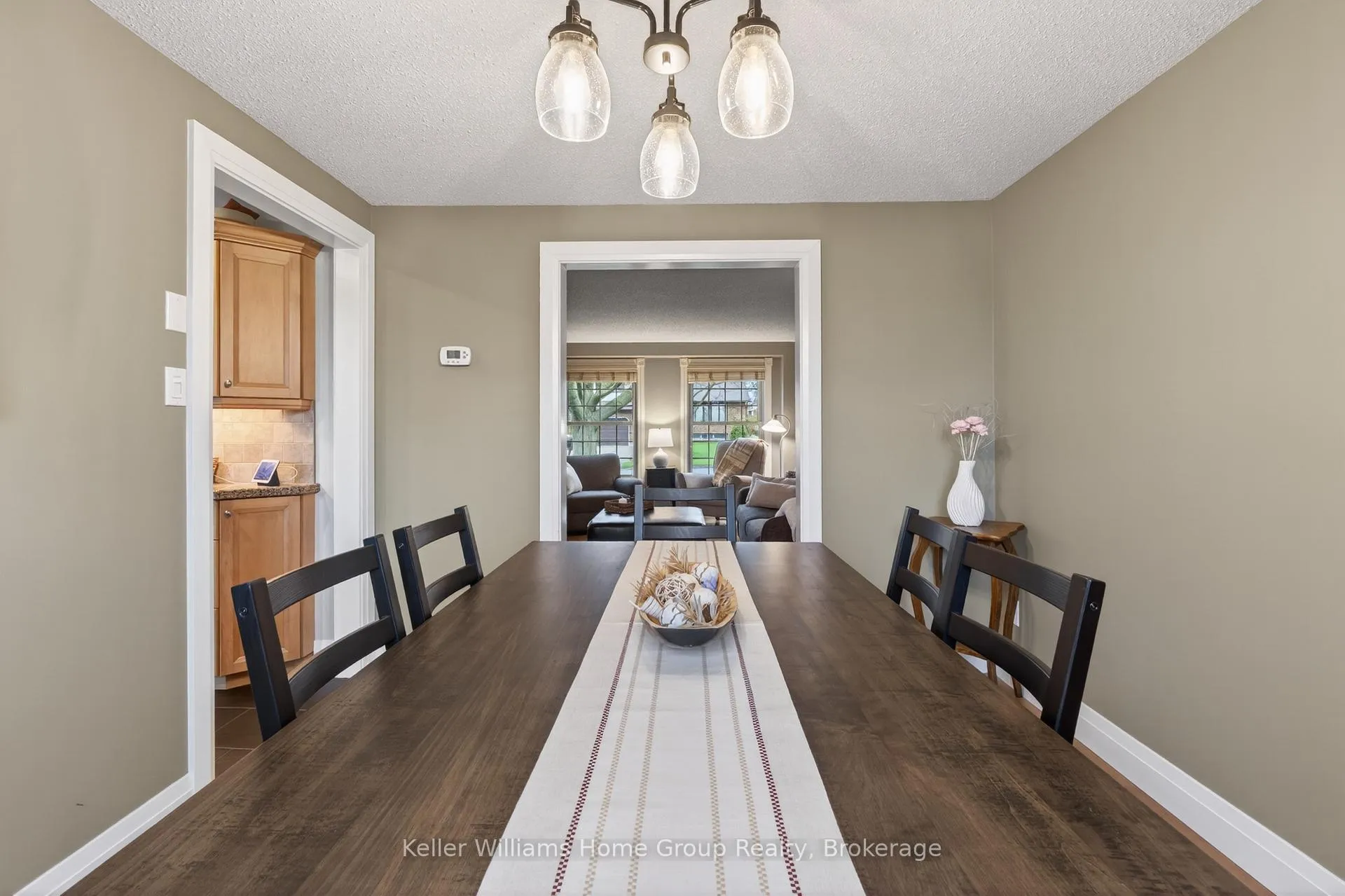 Photo 12 of 21 Brazolot Drive, Guelph, Kortright West — HOMEH