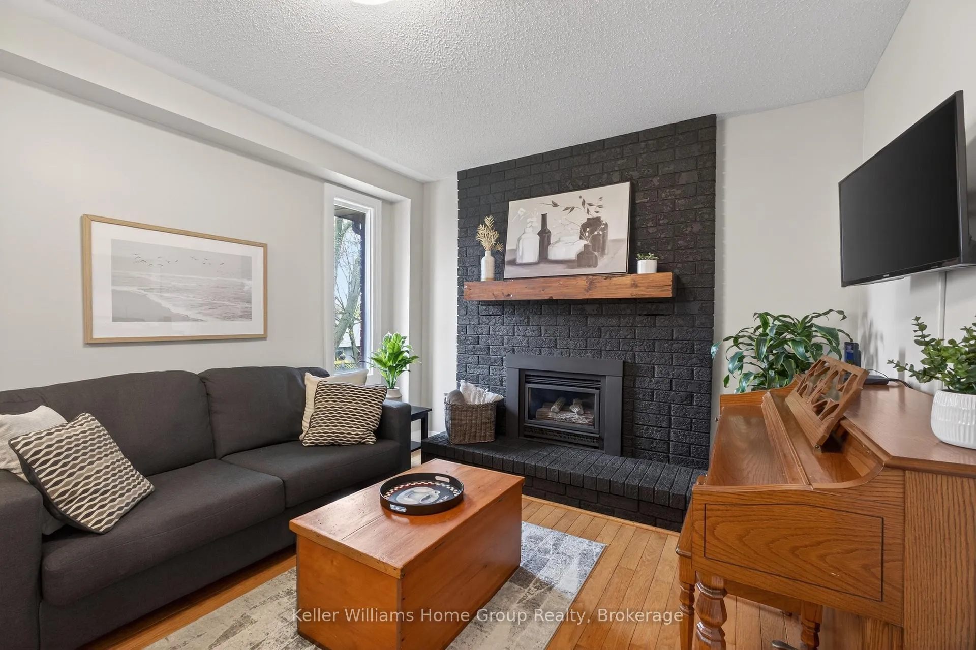 Photo 17 of 21 Brazolot Drive, Guelph, Kortright West — HOMEH