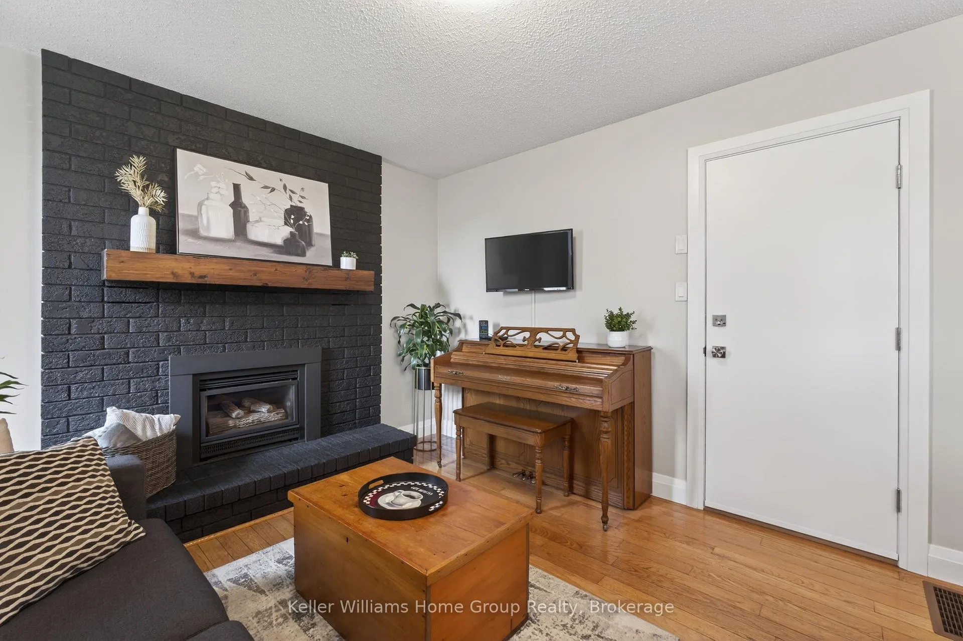 Photo 18 of 21 Brazolot Drive, Guelph, Kortright West — HOMEH