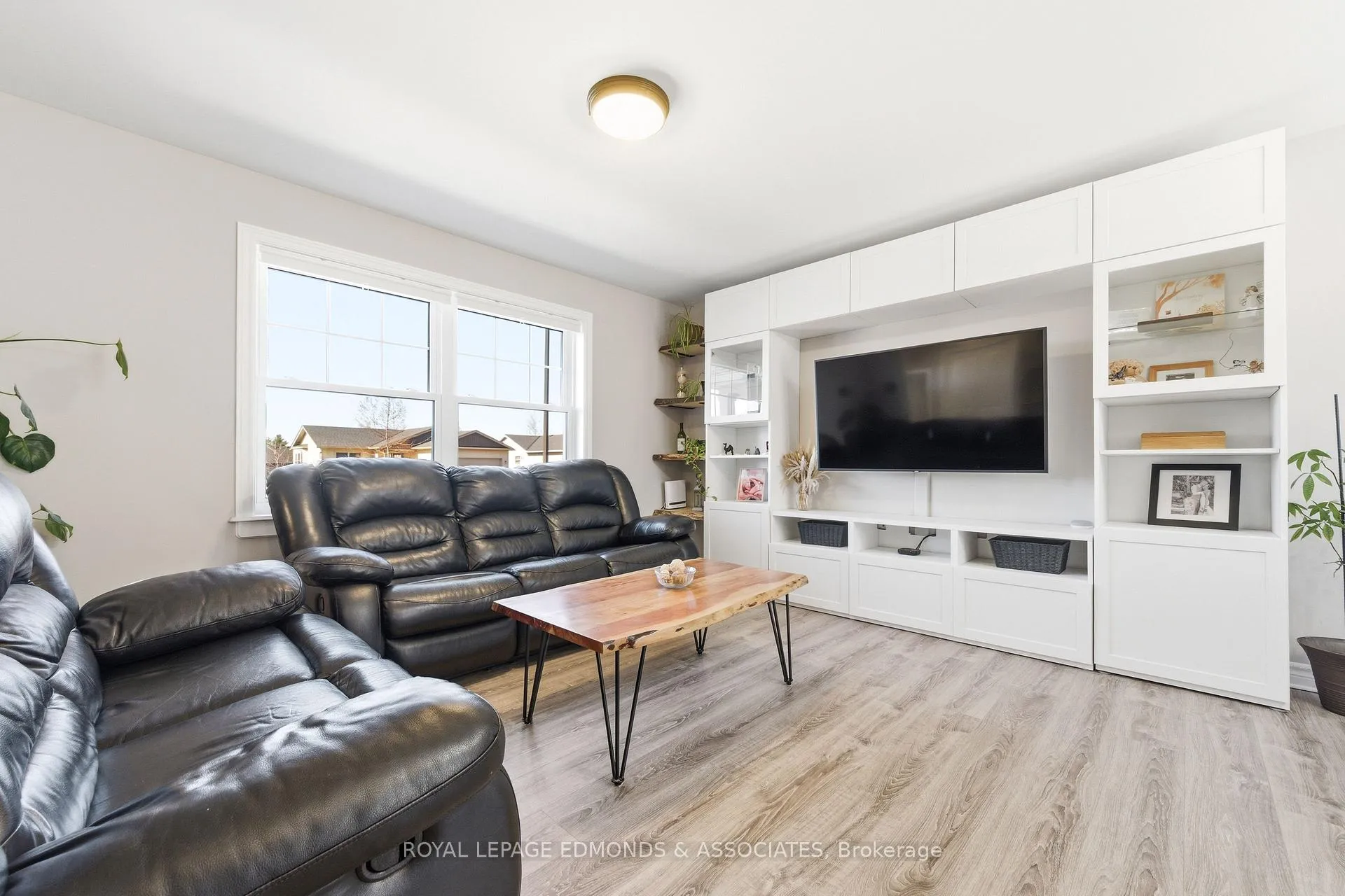 Photo 8 of 45 Dustin Drive, Petawawa — HOMEH