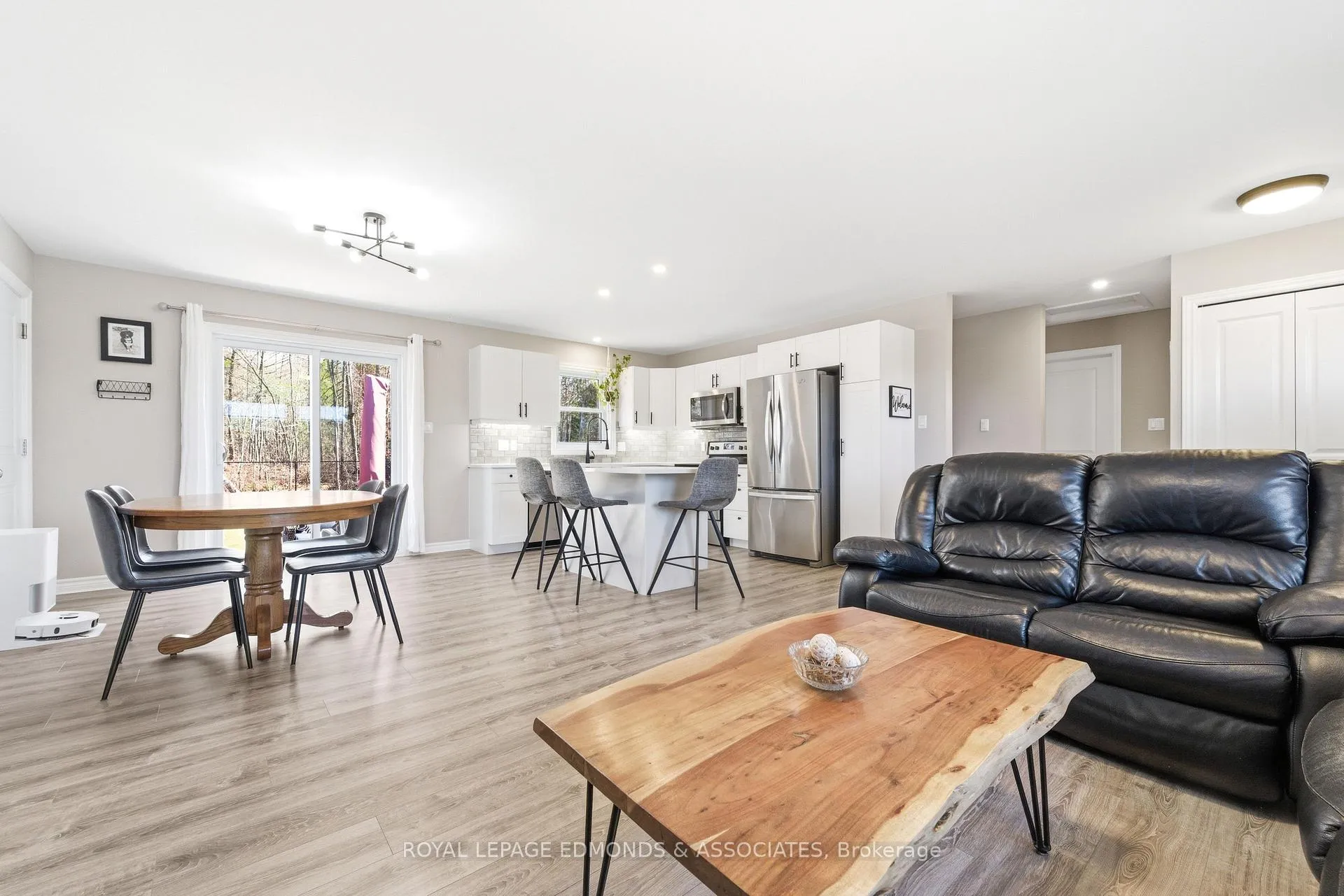 Photo 10 of 45 Dustin Drive, Petawawa — HOMEH