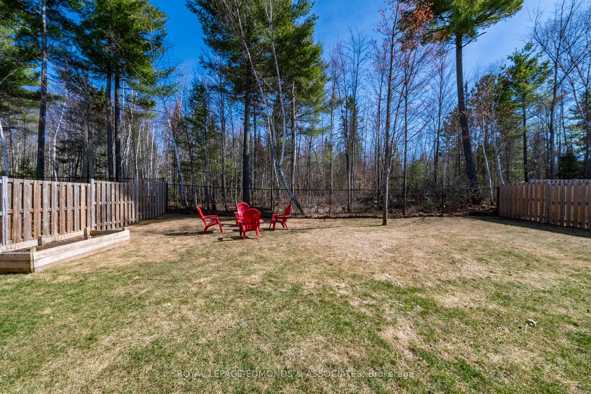 Photo 25 of 45 Dustin Drive, Petawawa — HOMEH