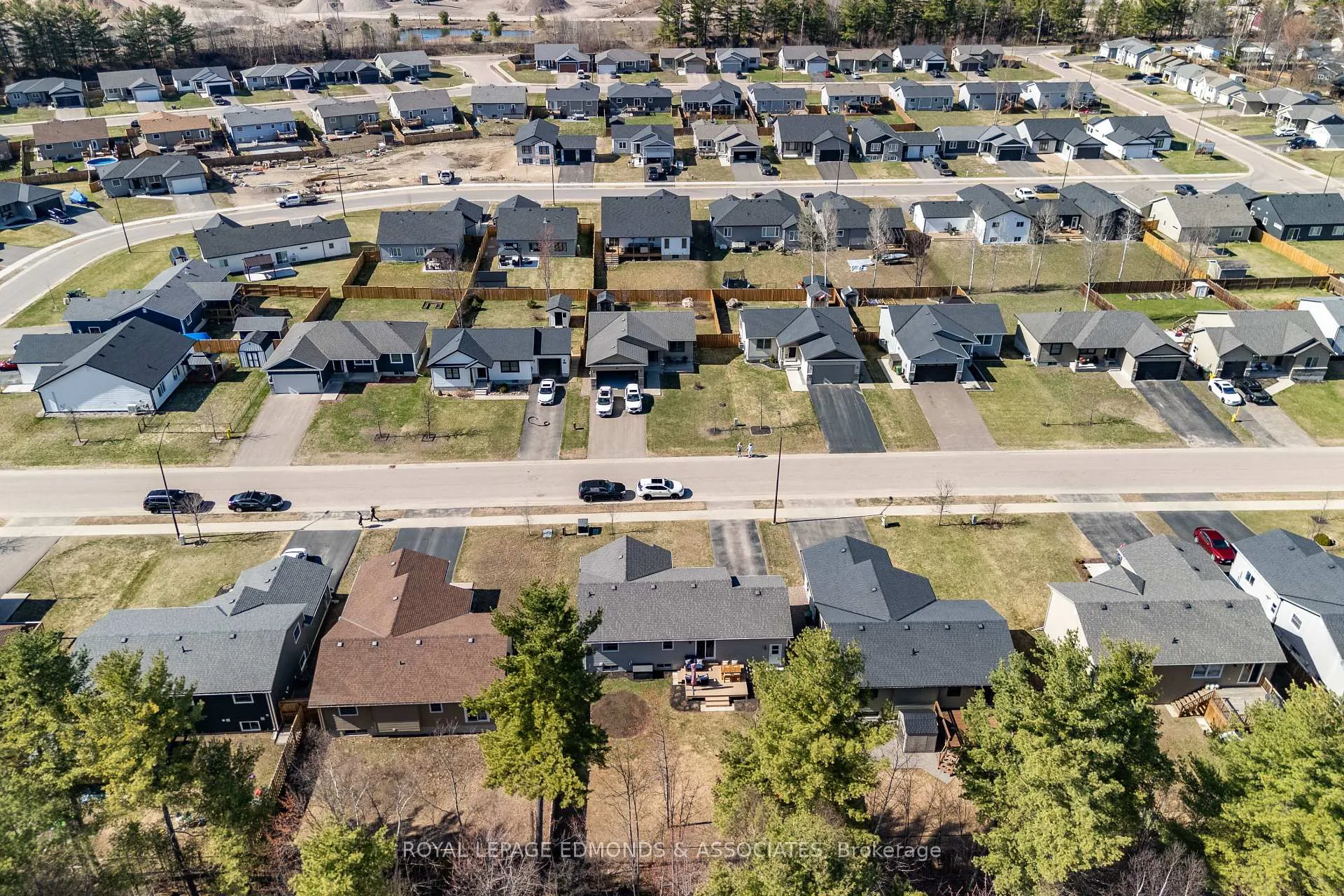 Photo 50 of 45 Dustin Drive, Petawawa — HOMEH
