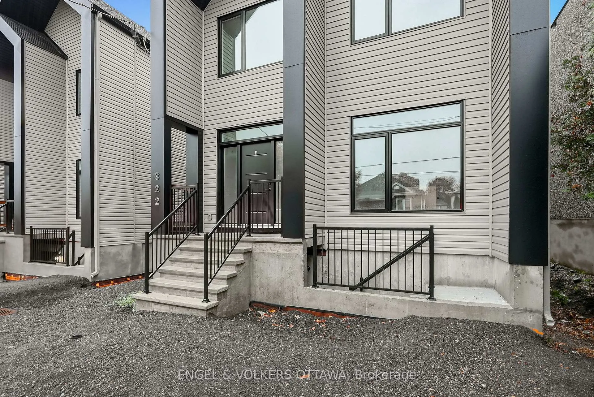 Photo 2 of Unit B, 322 Frontenac Street, Ottawa, Vanier — HOMEH