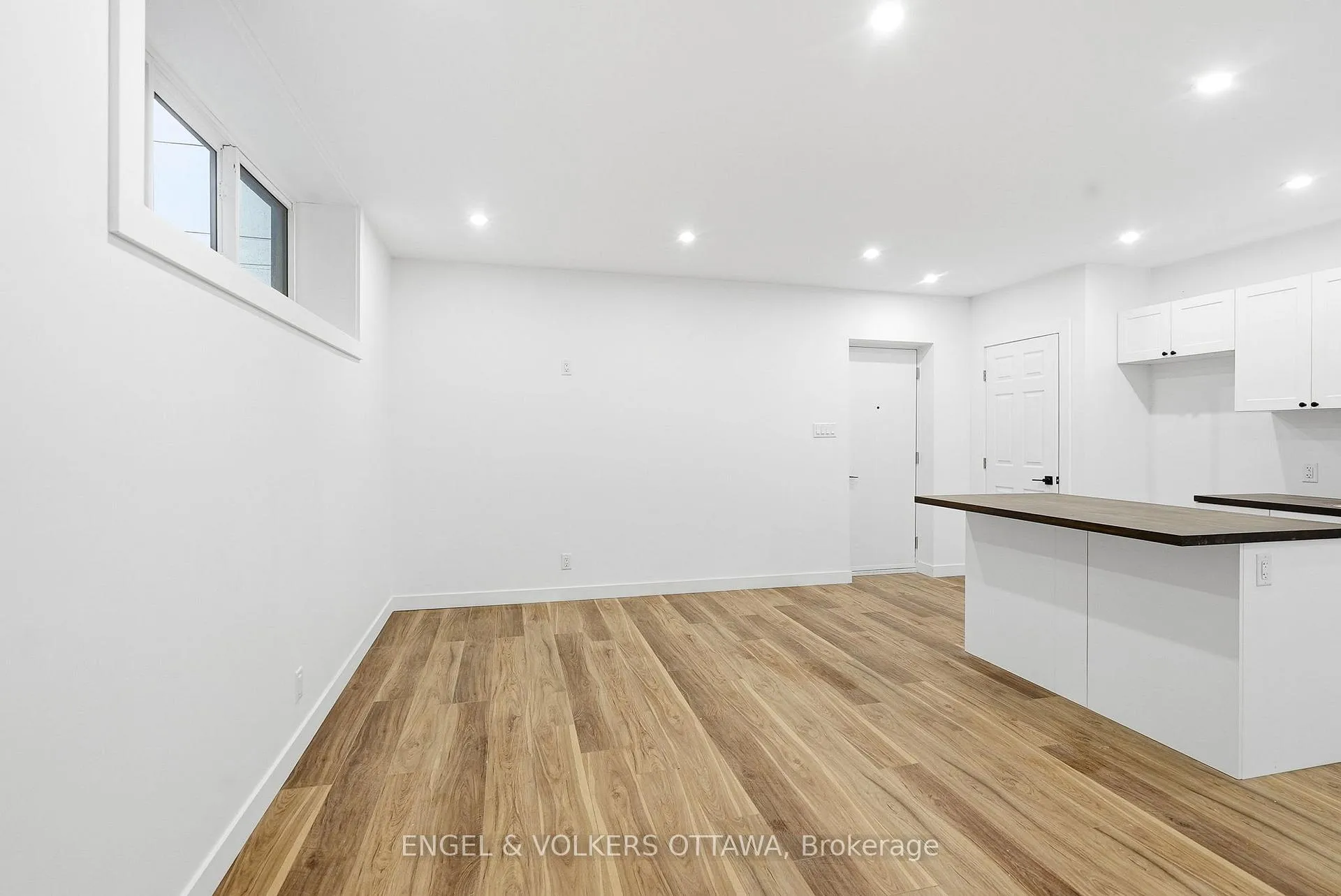 Photo 7 of Unit B, 322 Frontenac Street, Ottawa, Vanier — HOMEH