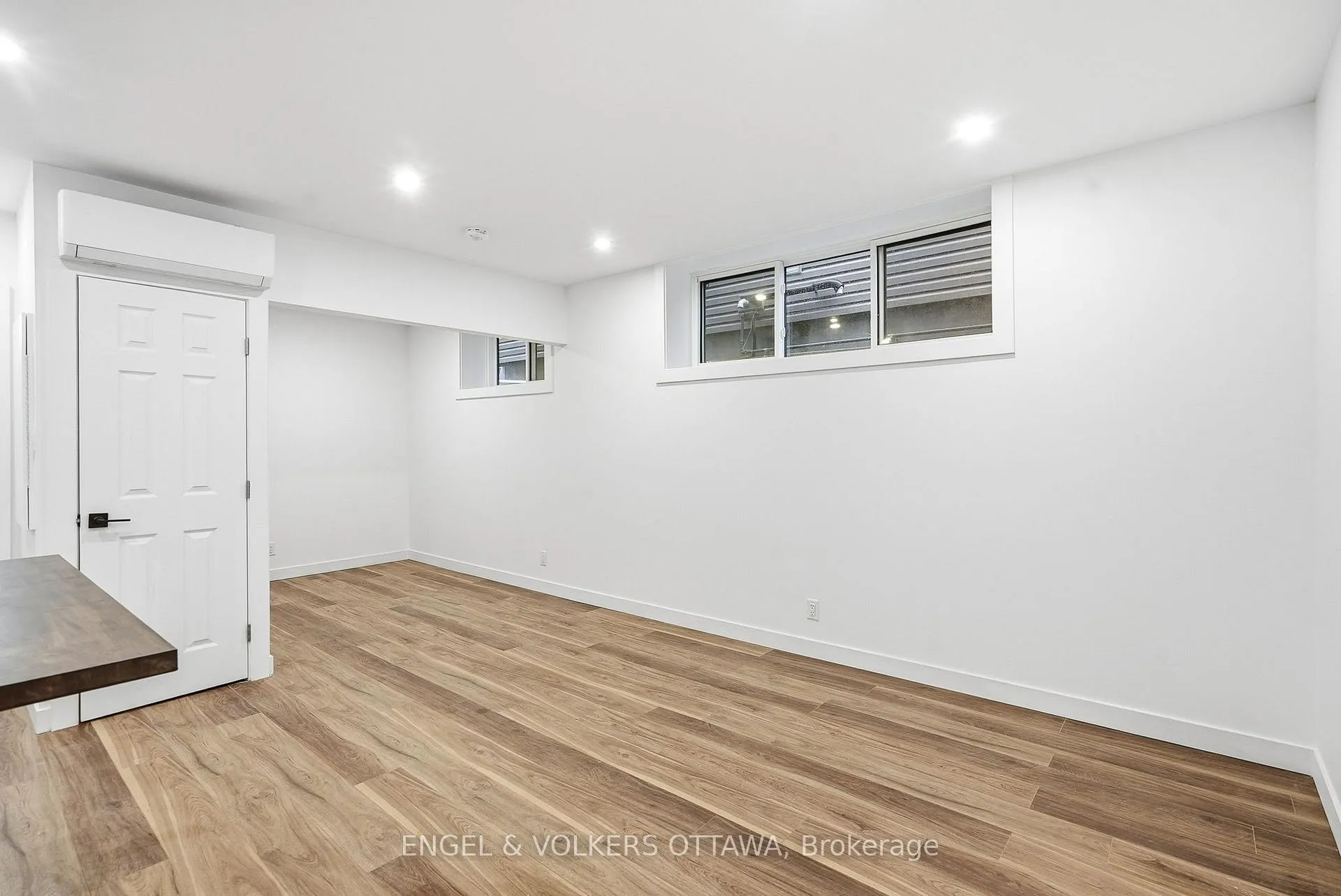 Photo 8 of Unit B, 322 Frontenac Street, Ottawa, Vanier — HOMEH