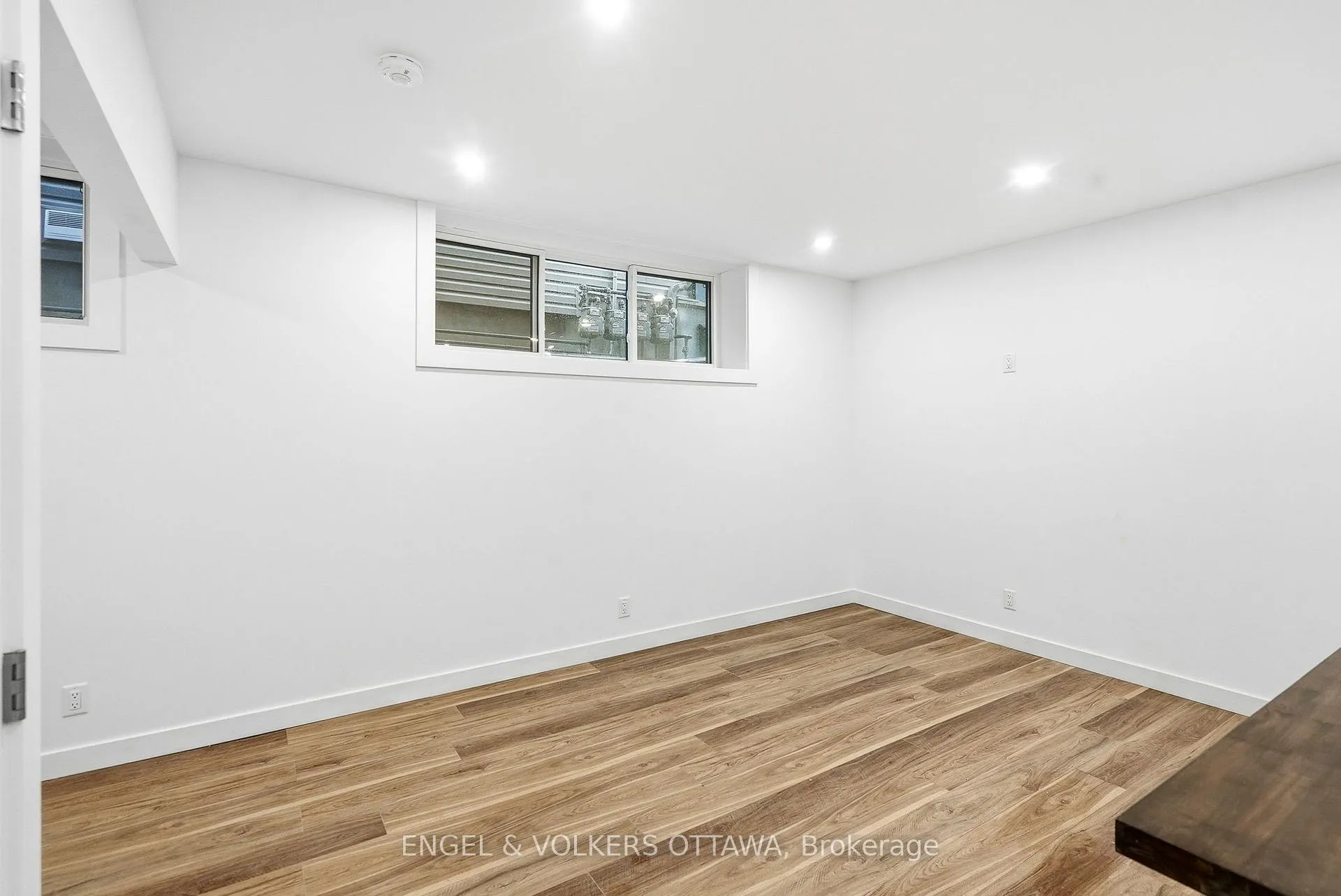 Photo 11 of Unit B, 322 Frontenac Street, Ottawa, Vanier — HOMEH