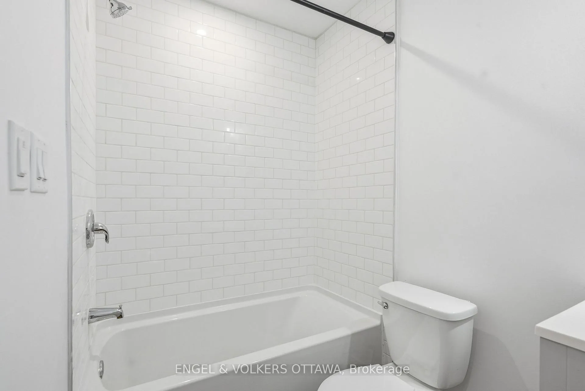 Photo 14 of Unit B, 322 Frontenac Street, Ottawa, Vanier — HOMEH