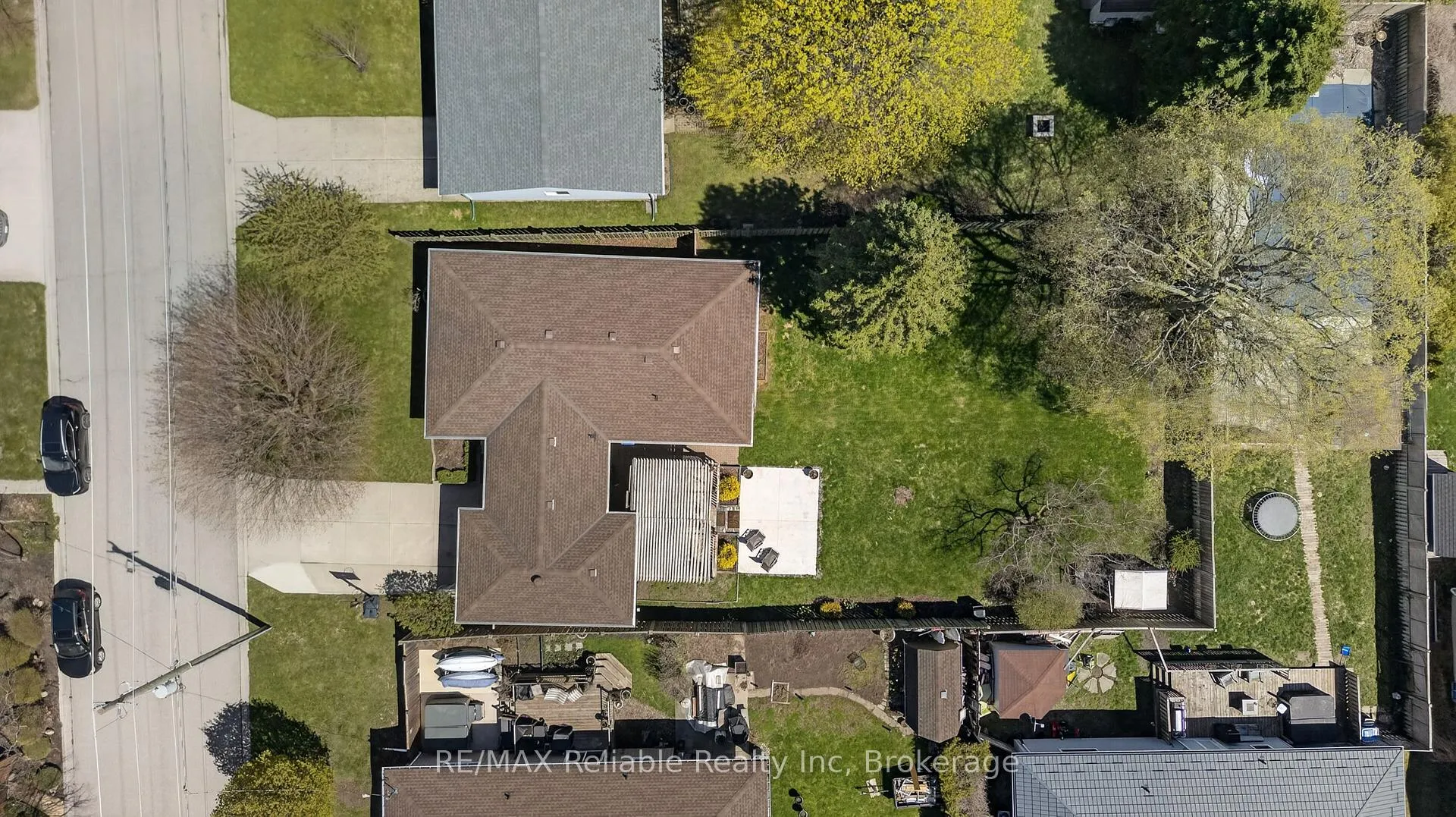 Photo 30 of 131 Cayley Street, Goderich, Goderich (Town) — HOMEH