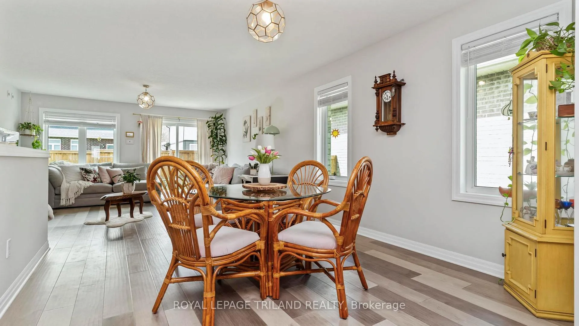 Photo 9 of 60 Ashberry Place, St. Thomas — HOMEH