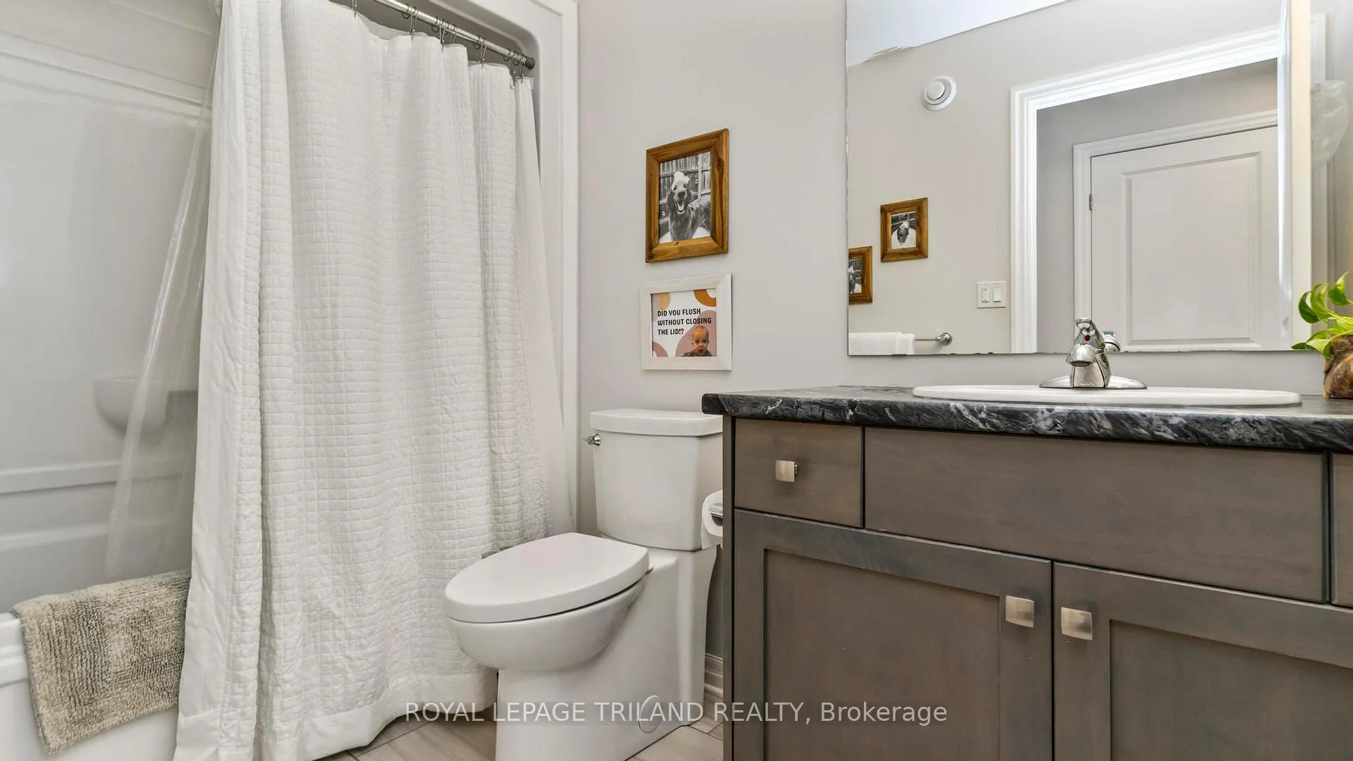 Photo 13 of 60 Ashberry Place, St. Thomas — HOMEH