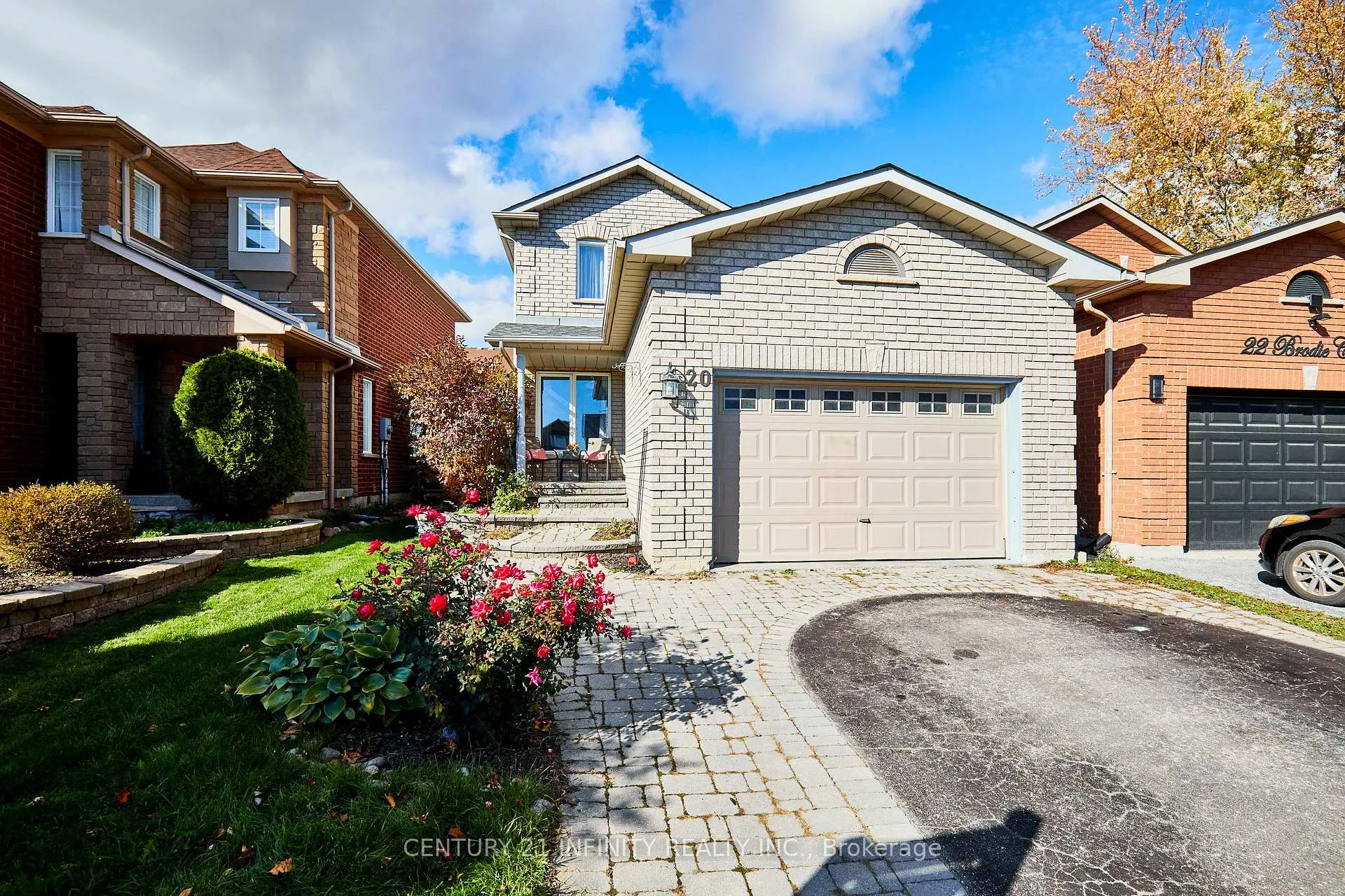 Photo 1 of 20 Brodie Court, Clarington, Bowmanville — HOMEH
