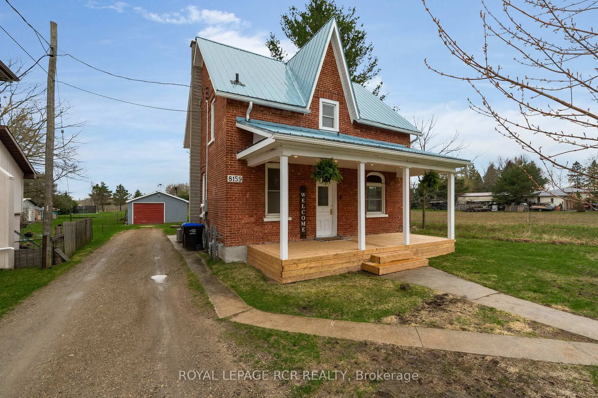 Photo 2 of 8159 Main Street, Adjala-Tosorontio, Everett — HOMEH