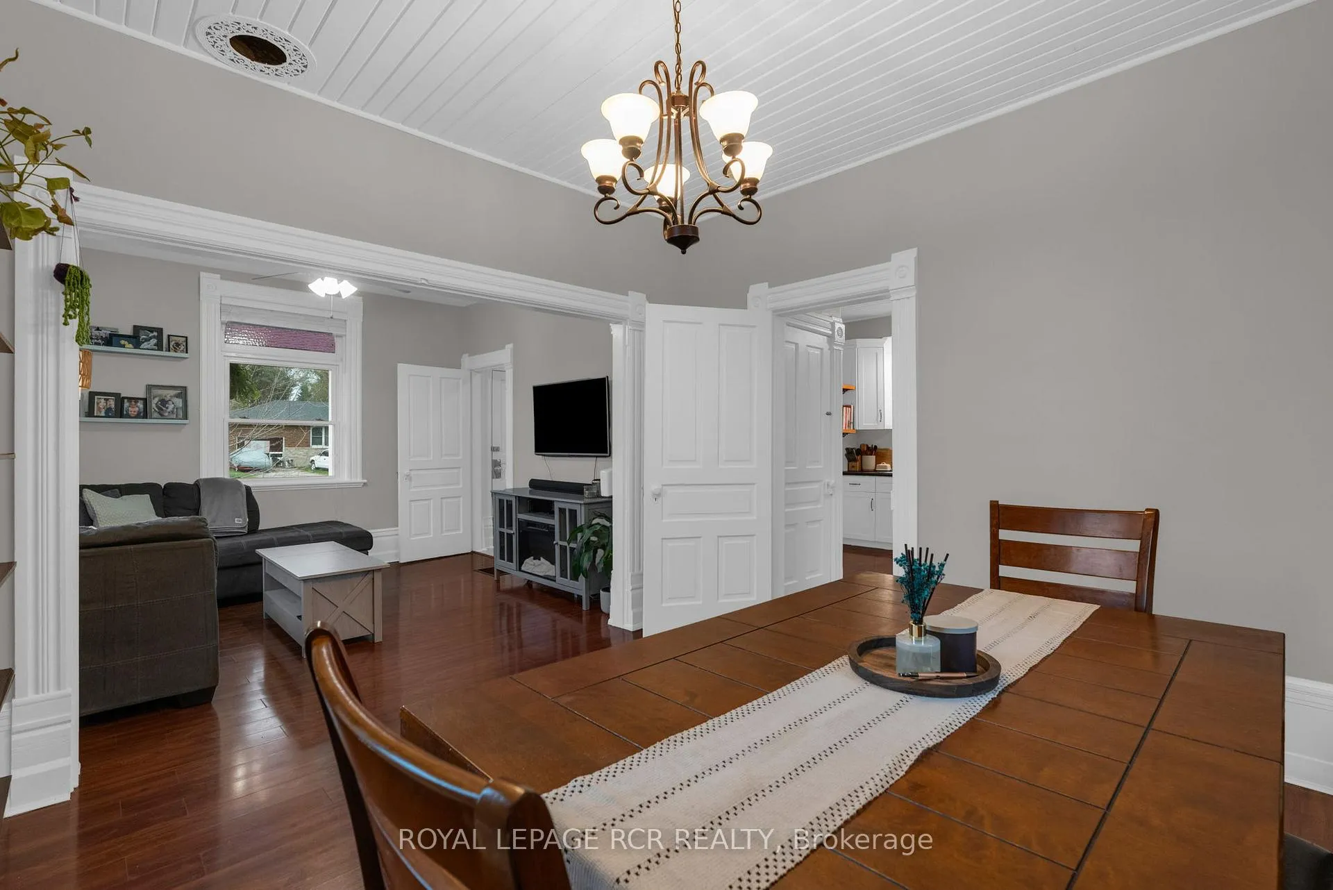 Photo 15 of 8159 Main Street, Adjala-Tosorontio, Everett — HOMEH