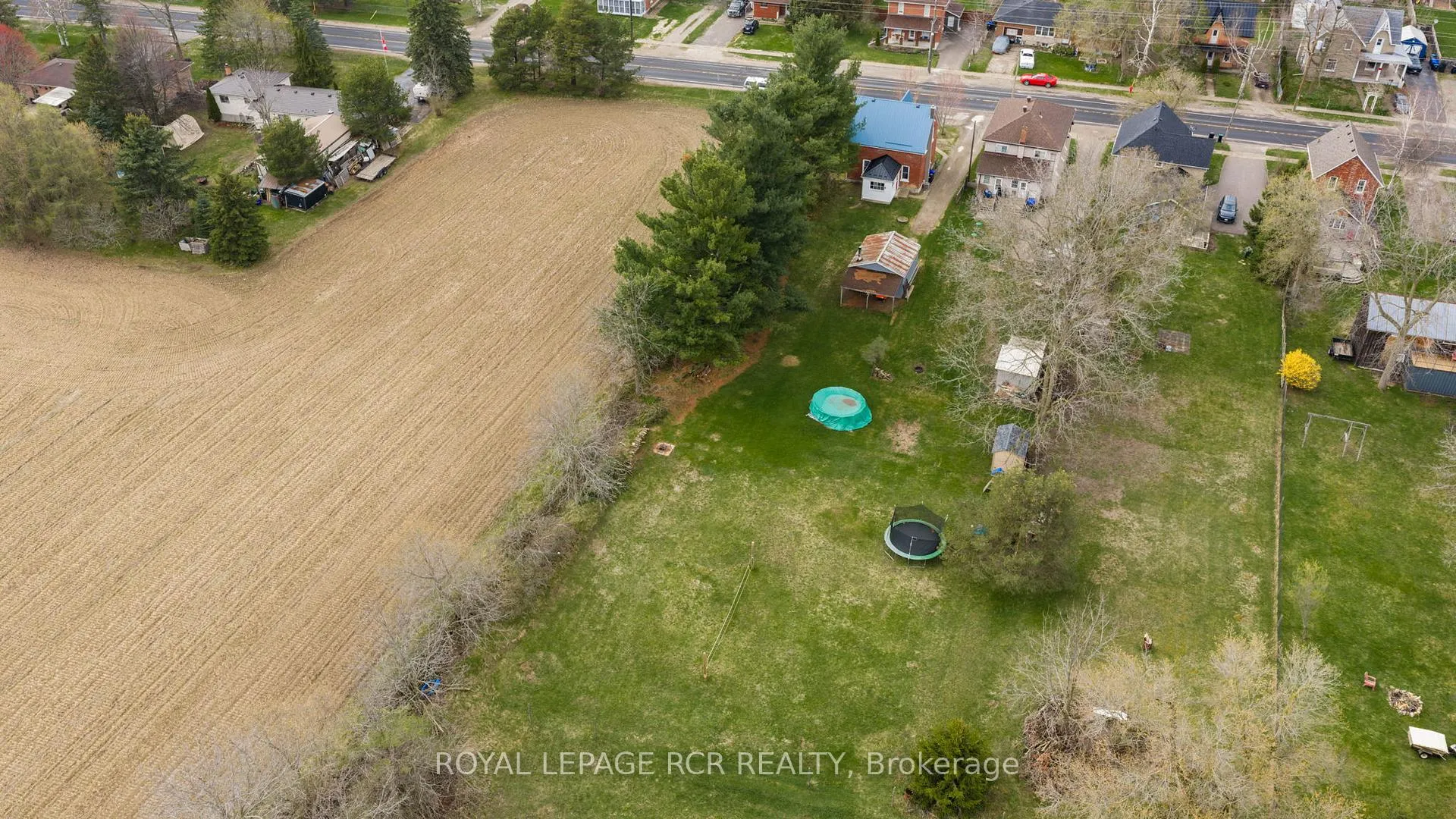 Photo 35 of 8159 Main Street, Adjala-Tosorontio, Everett — HOMEH