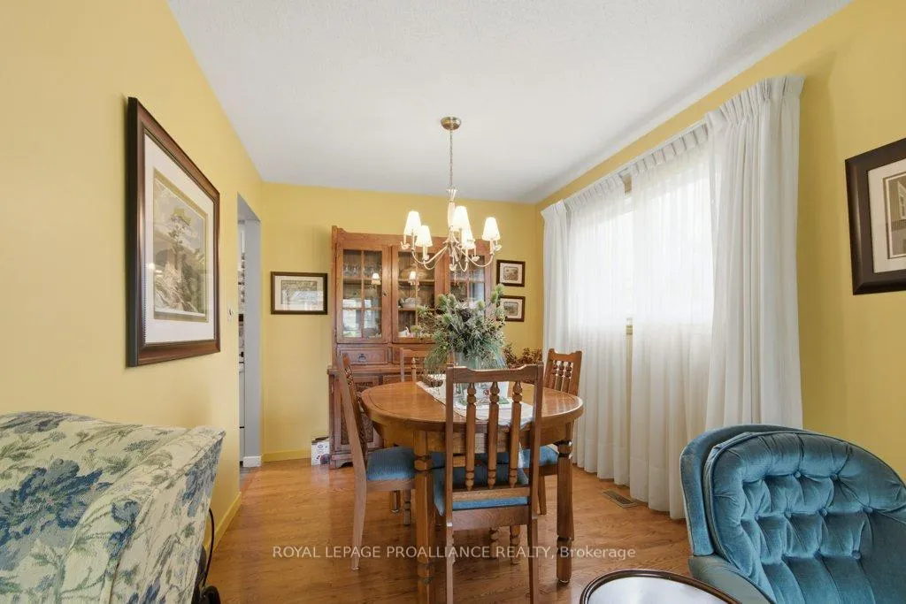 Photo 11 of 44 Shoniker Avenue, Quinte West, Trenton Ward — HOMEH