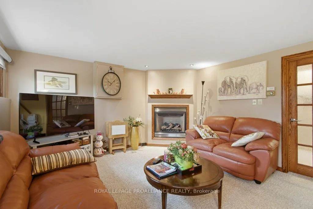 Photo 24 of 44 Shoniker Avenue, Quinte West, Trenton Ward — HOMEH