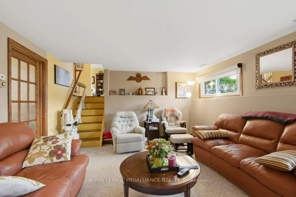 Photo 25 of 44 Shoniker Avenue, Quinte West, Trenton Ward — HOMEH