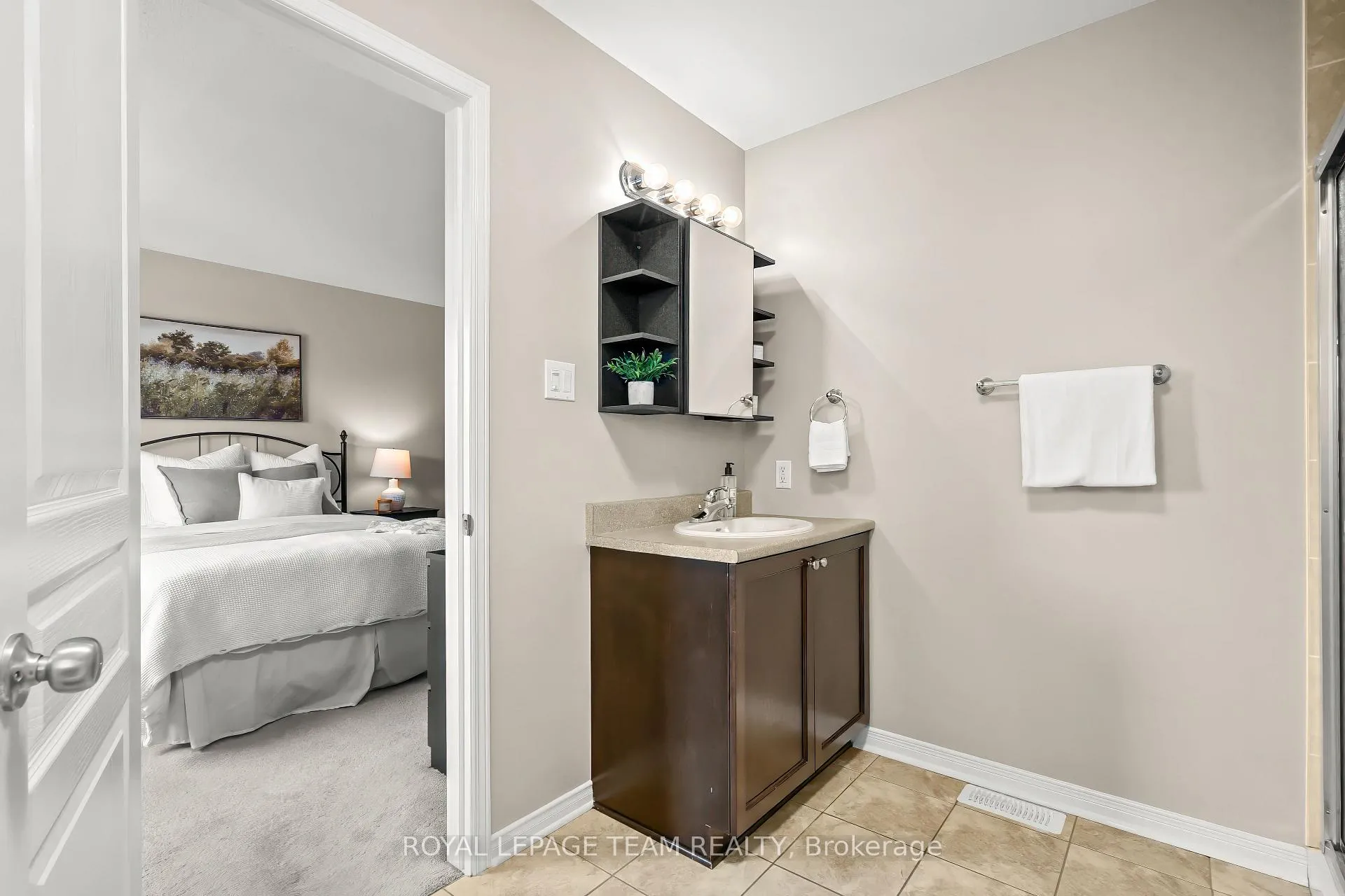 Photo 31 of 529 Pepperville Crescent, Ottawa, Kanata - Emerald Meadows/Trailwest — HOMEH