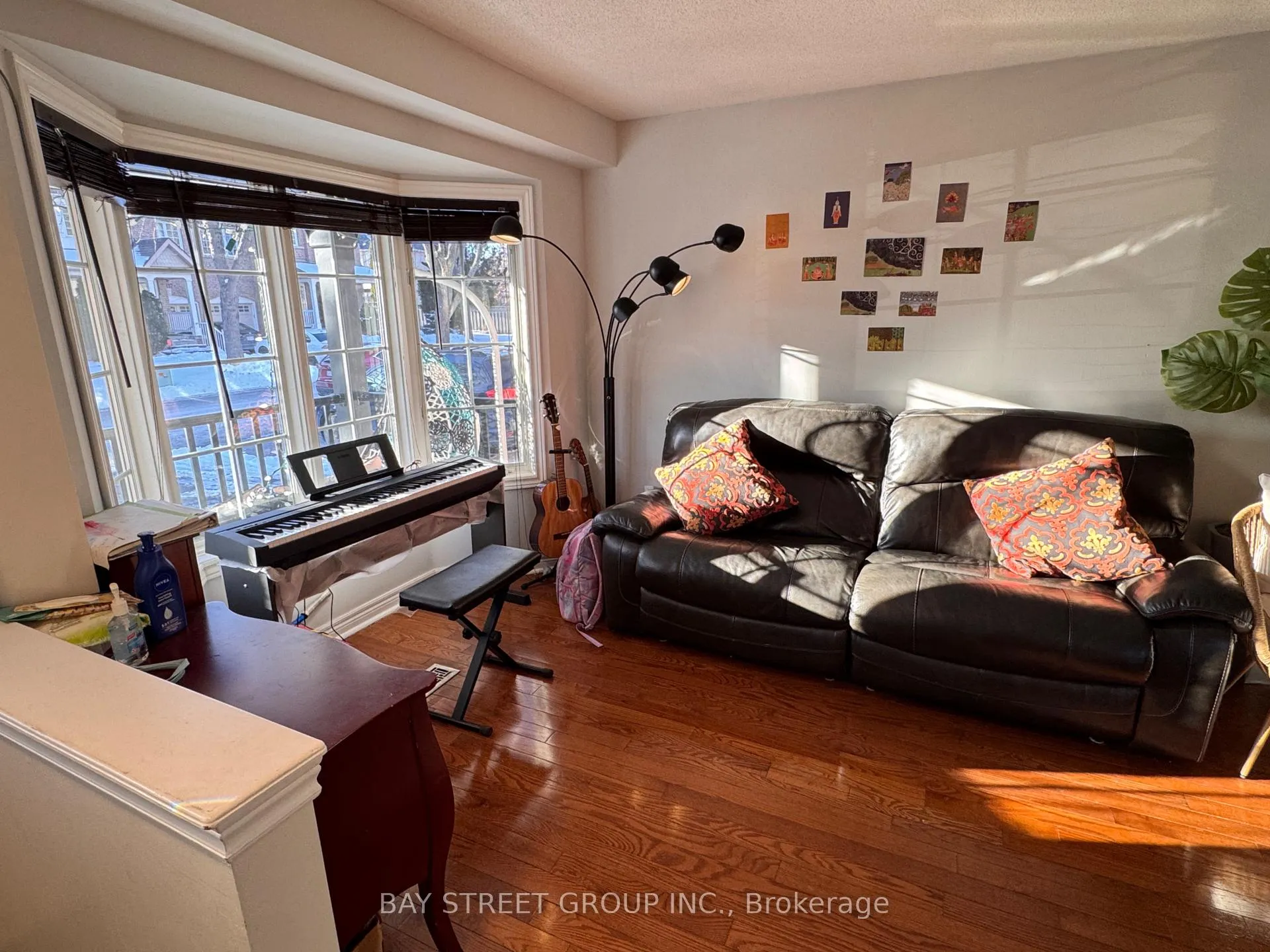 Photo 2 of 2118 Erin Gate Boulevard, Pickering, Amberlea — HOMEH