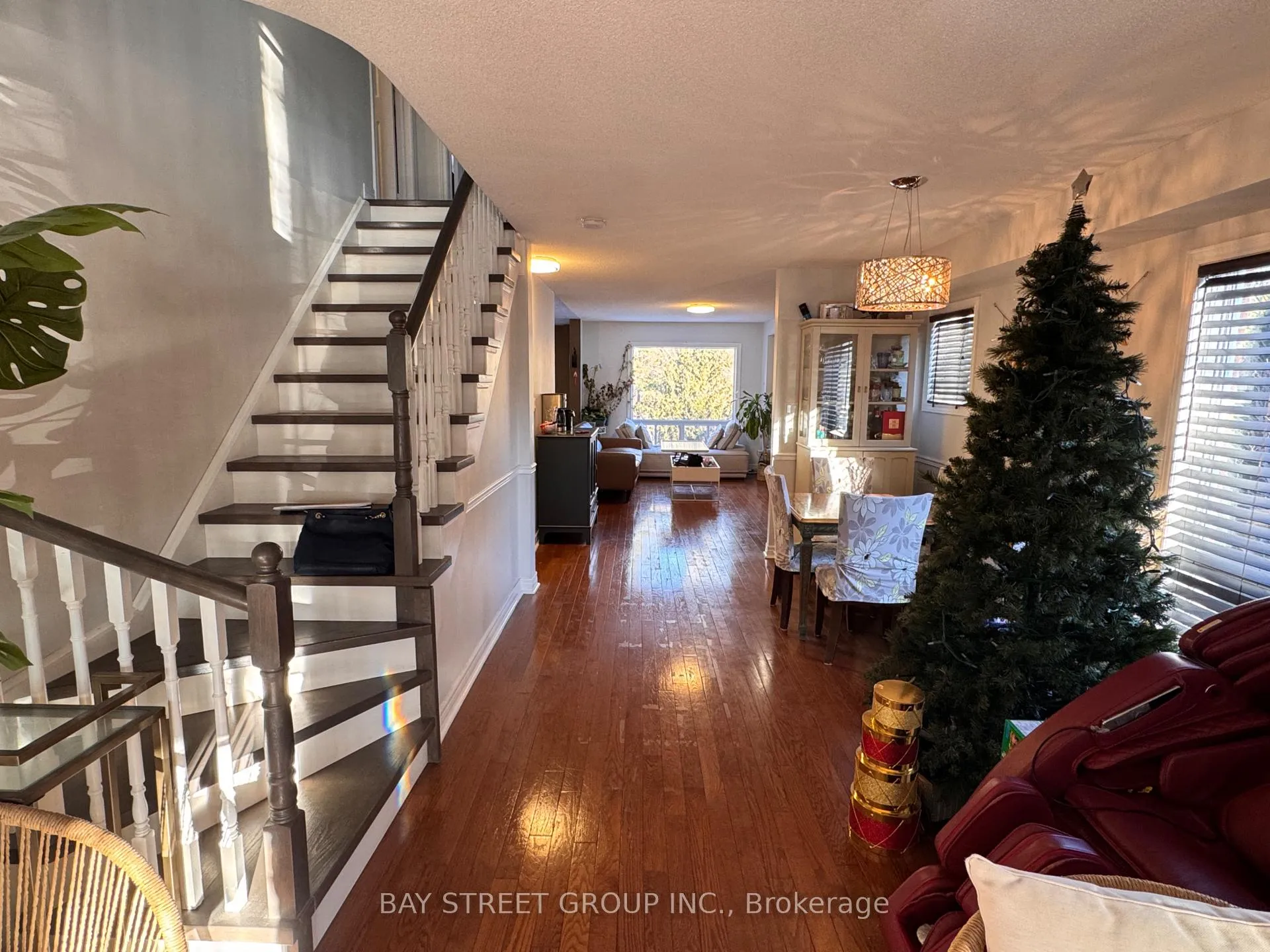 Photo 8 of 2118 Erin Gate Boulevard, Pickering, Amberlea — HOMEH