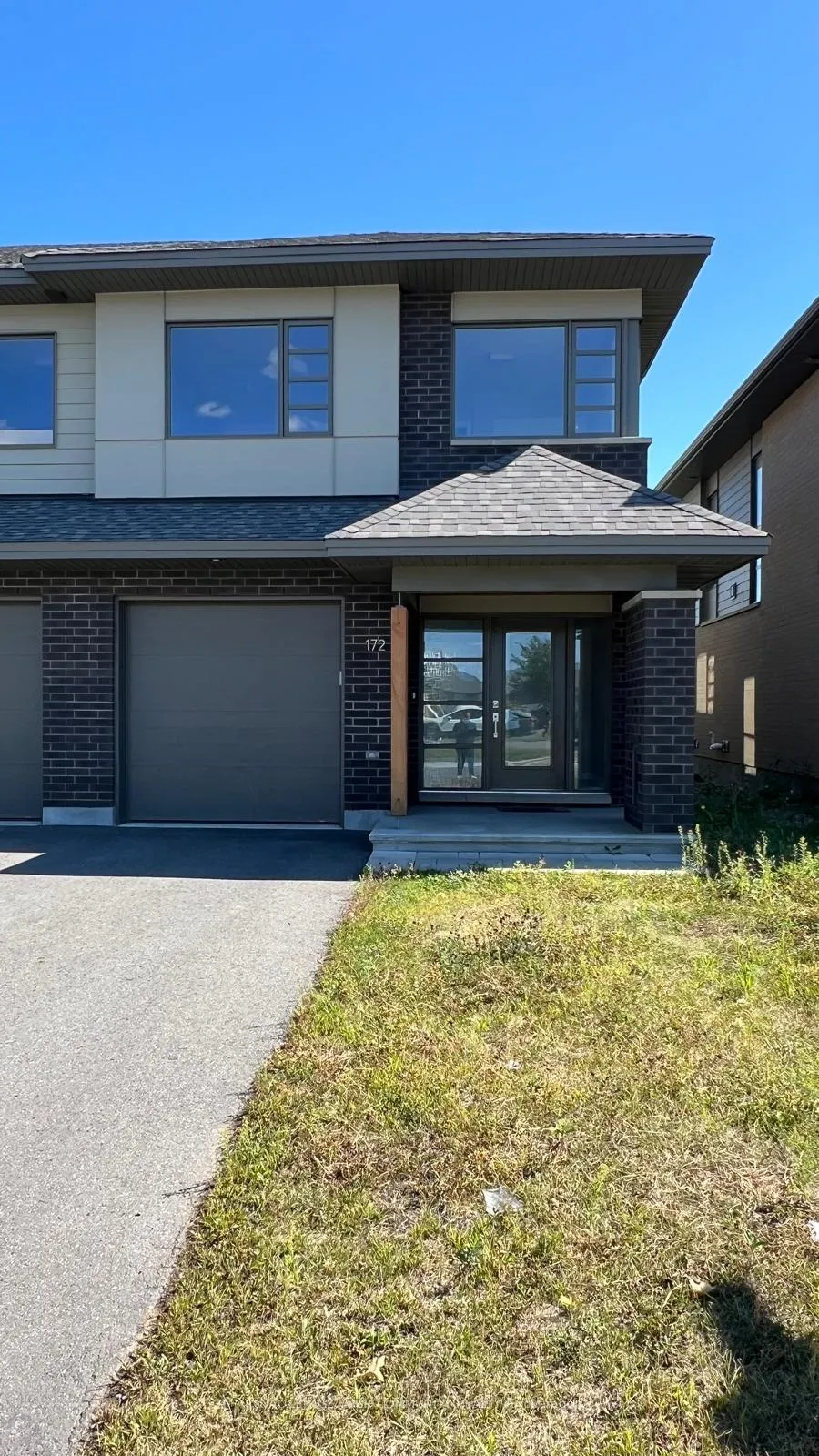 Front of 172 Shuttleworth Drive