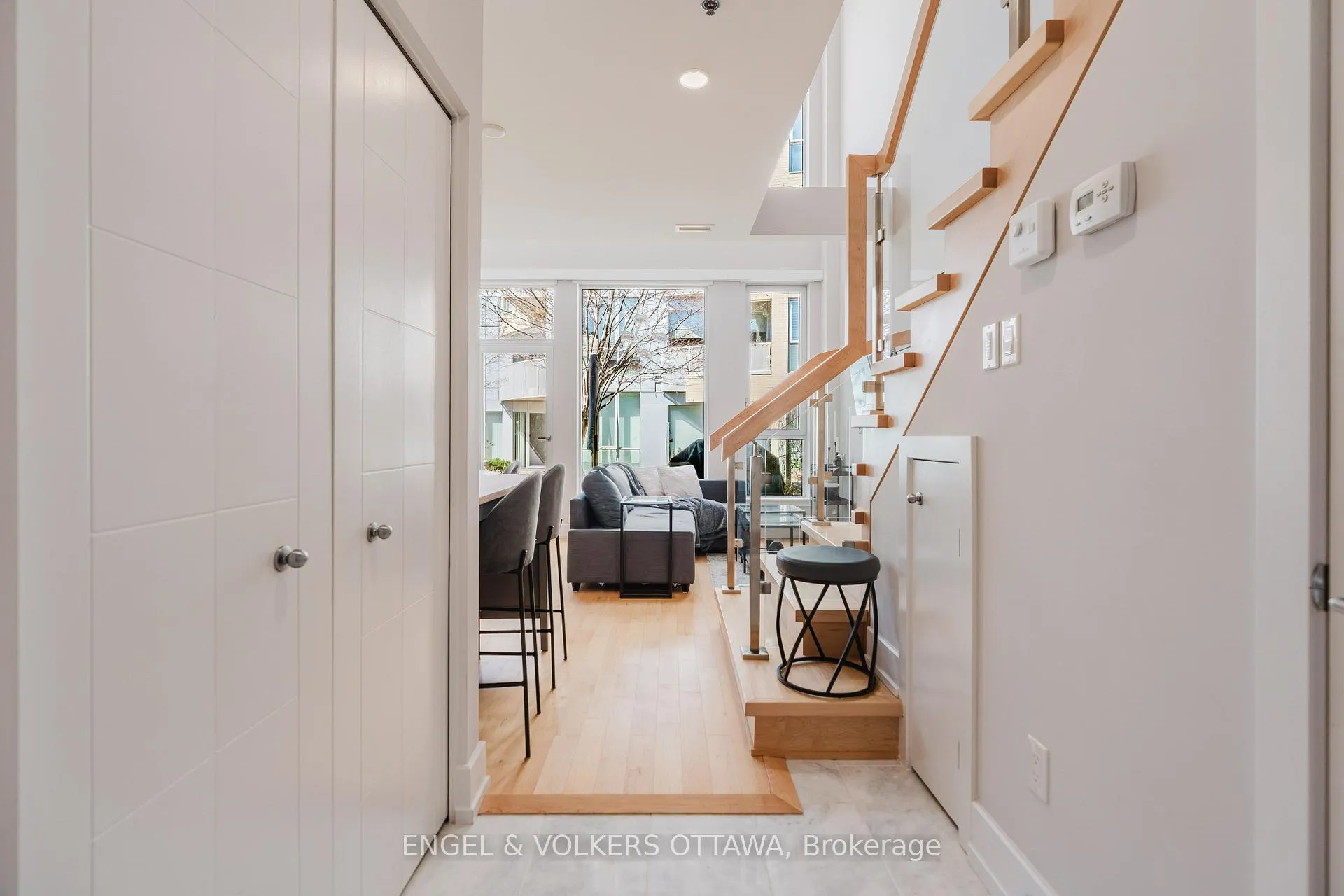 Photo 4 of Unit 207, 197 Lisgar Street, Ottawa, Ottawa Centre — HOMEH
