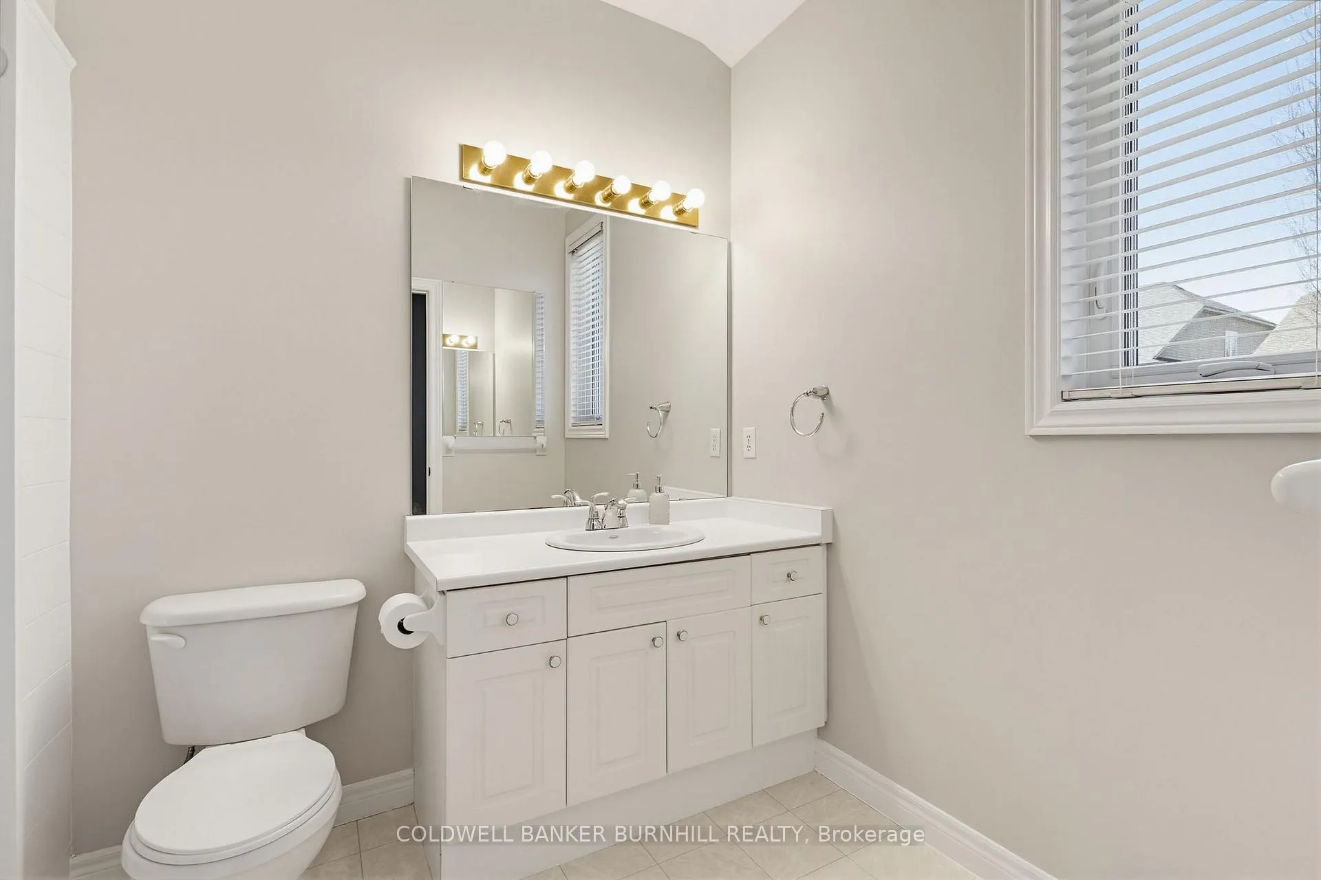 Photo 20 of 34 Greentrail Drive, Hamilton, Twenty Place — HOMEH