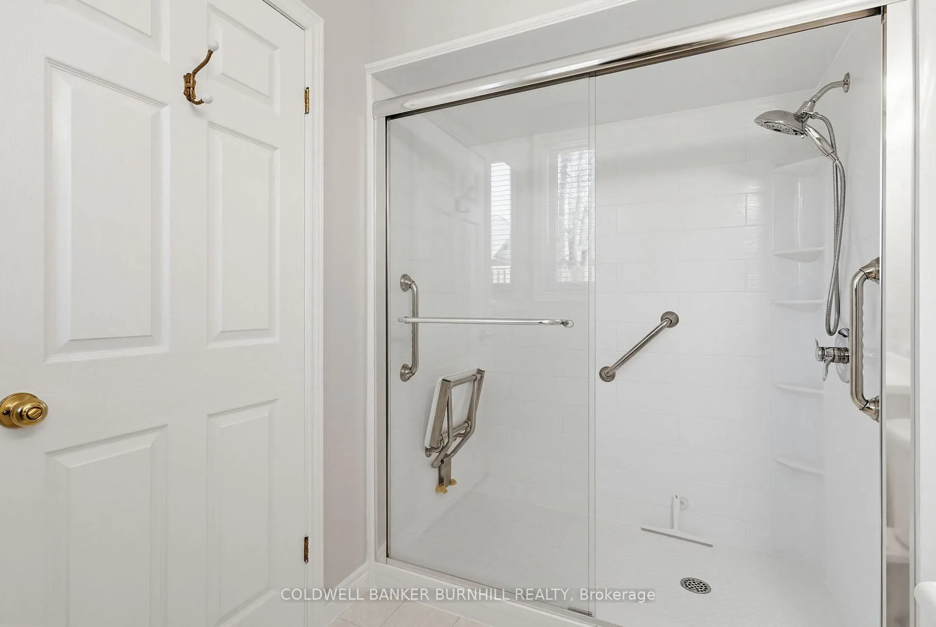 Photo 21 of 34 Greentrail Drive, Hamilton, Twenty Place — HOMEH