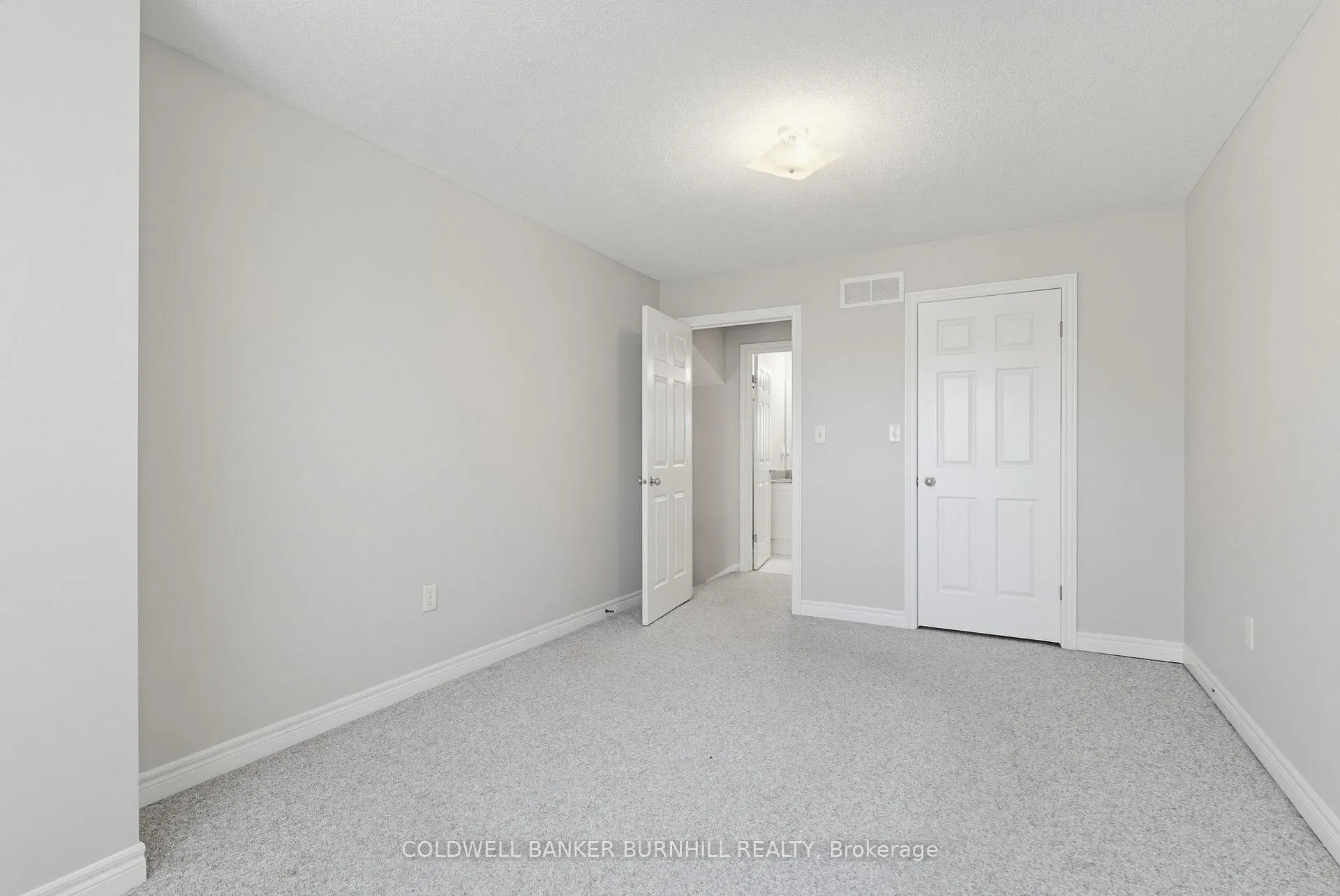 Photo 30 of 34 Greentrail Drive, Hamilton, Twenty Place — HOMEH