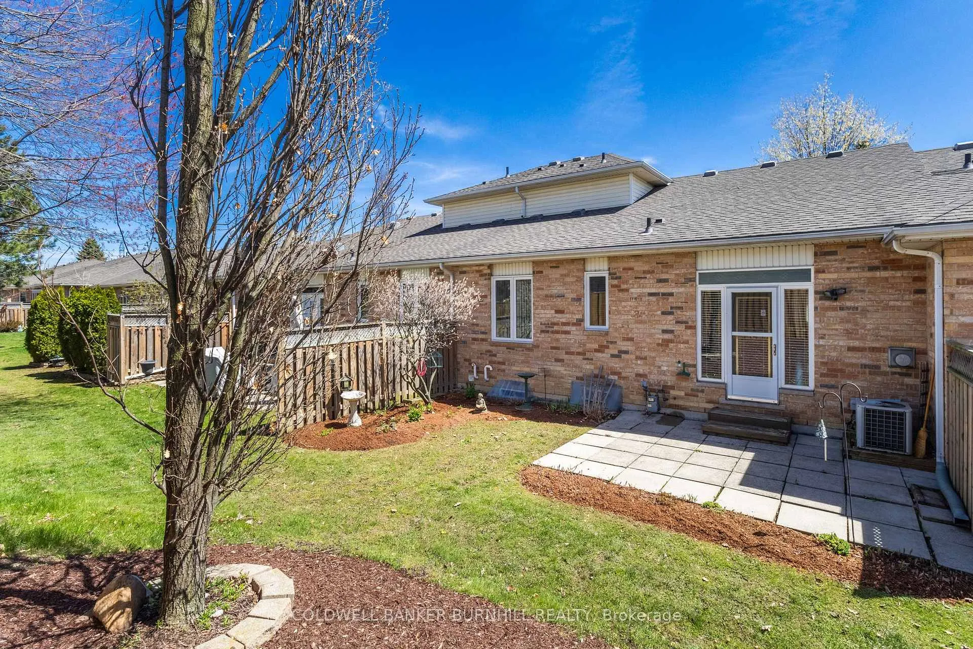 Photo 38 of 34 Greentrail Drive, Hamilton, Twenty Place — HOMEH
