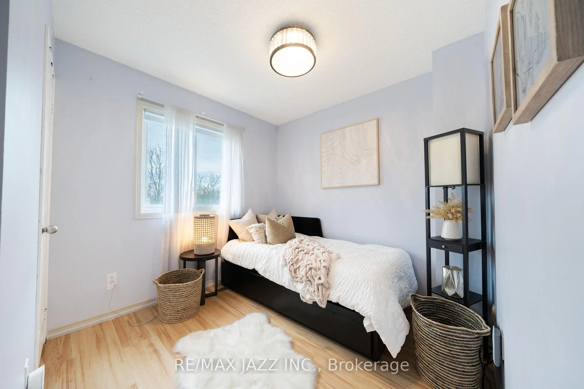 Photo 13 of 10 Pidduck Street, Clarington, Courtice — HOMEH