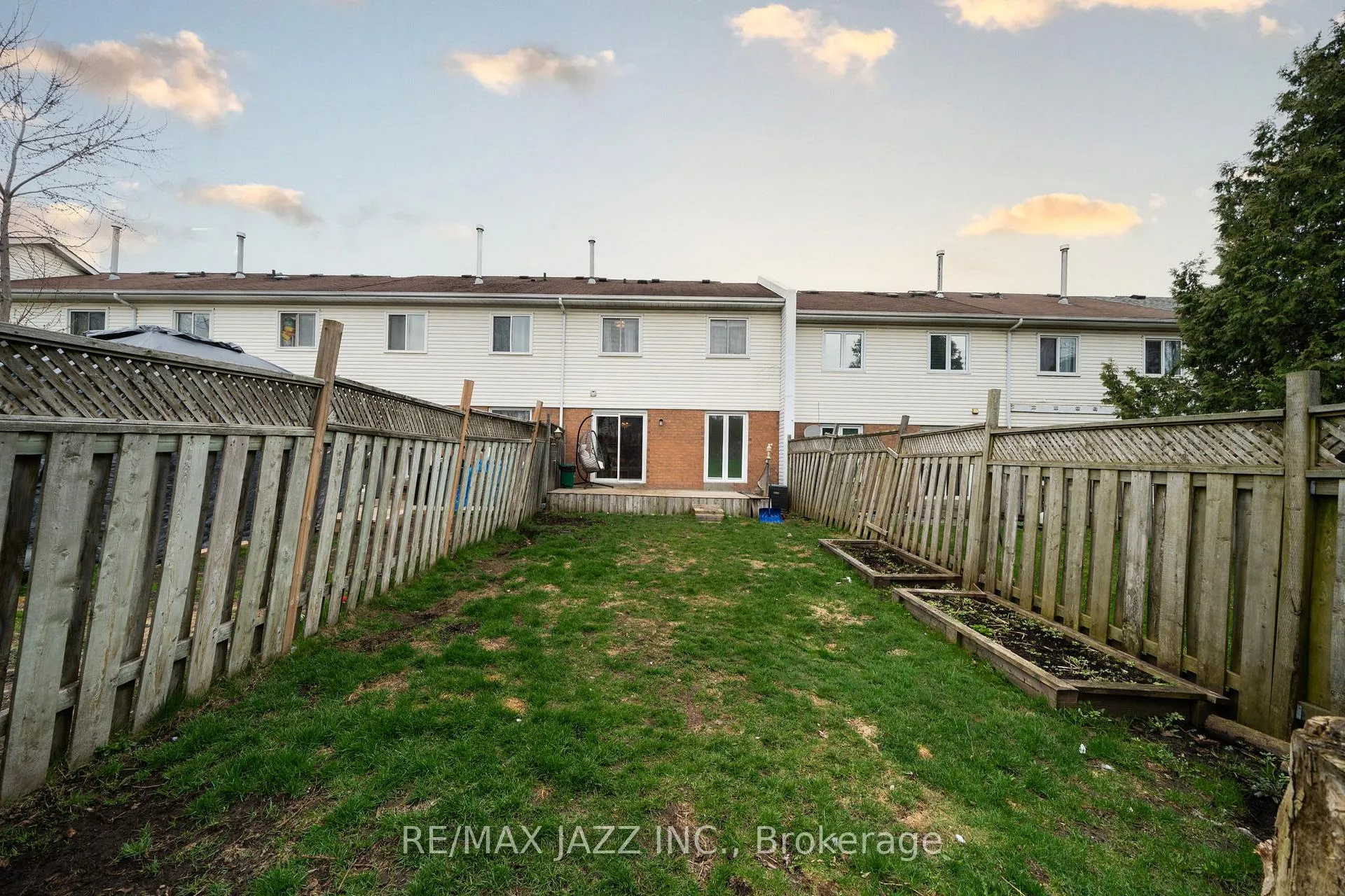 Photo 23 of 10 Pidduck Street, Clarington, Courtice — HOMEH
