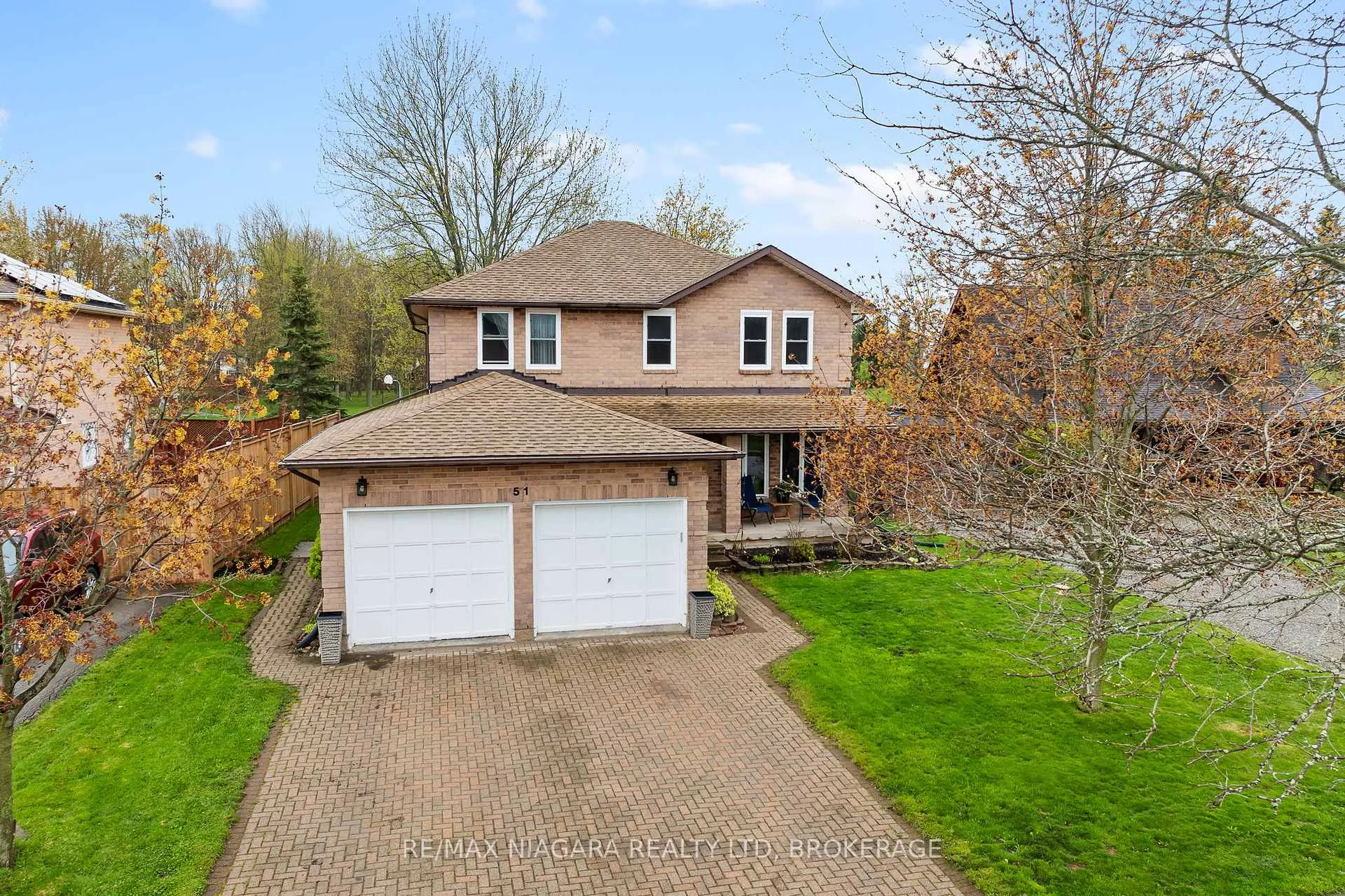 Photo 1 of 51 Woodrush Avenue, Welland, N. Welland — HOMEH