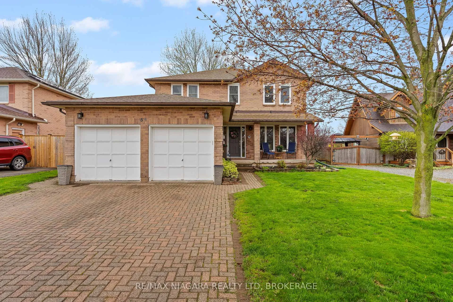 Photo 3 of 51 Woodrush Avenue, Welland, N. Welland — HOMEH