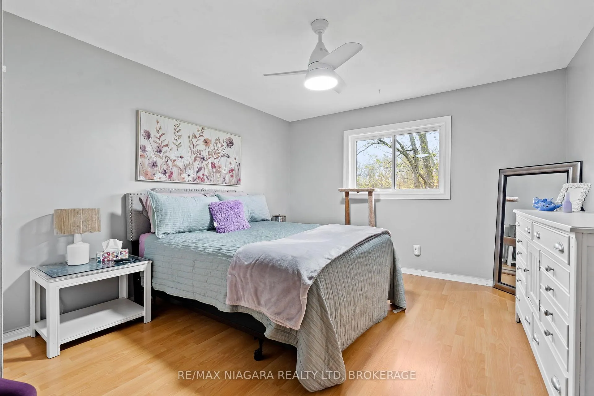 Photo 22 of 51 Woodrush Avenue, Welland, N. Welland — HOMEH
