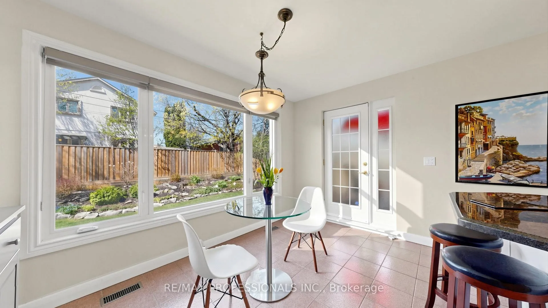 Photo 12 of 6 Hedges Boulevard, Etobicoke, Princess-Rosethorn — HOMEH