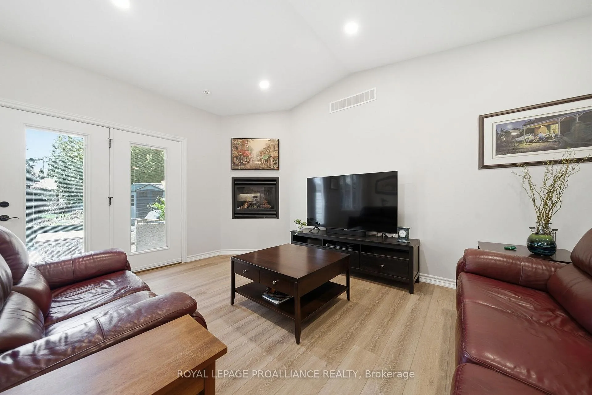 Photo 8 of 37 Forest Drive, Brighton — HOMEH