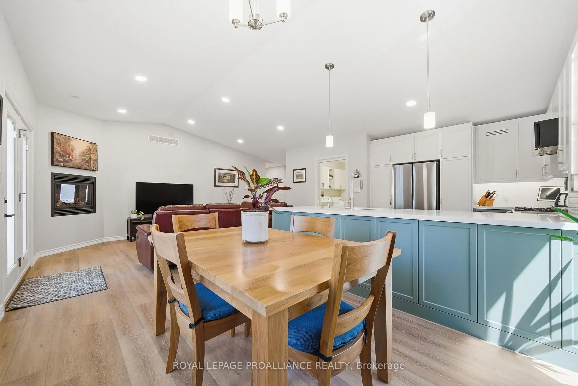 Photo 20 of 37 Forest Drive, Brighton — HOMEH