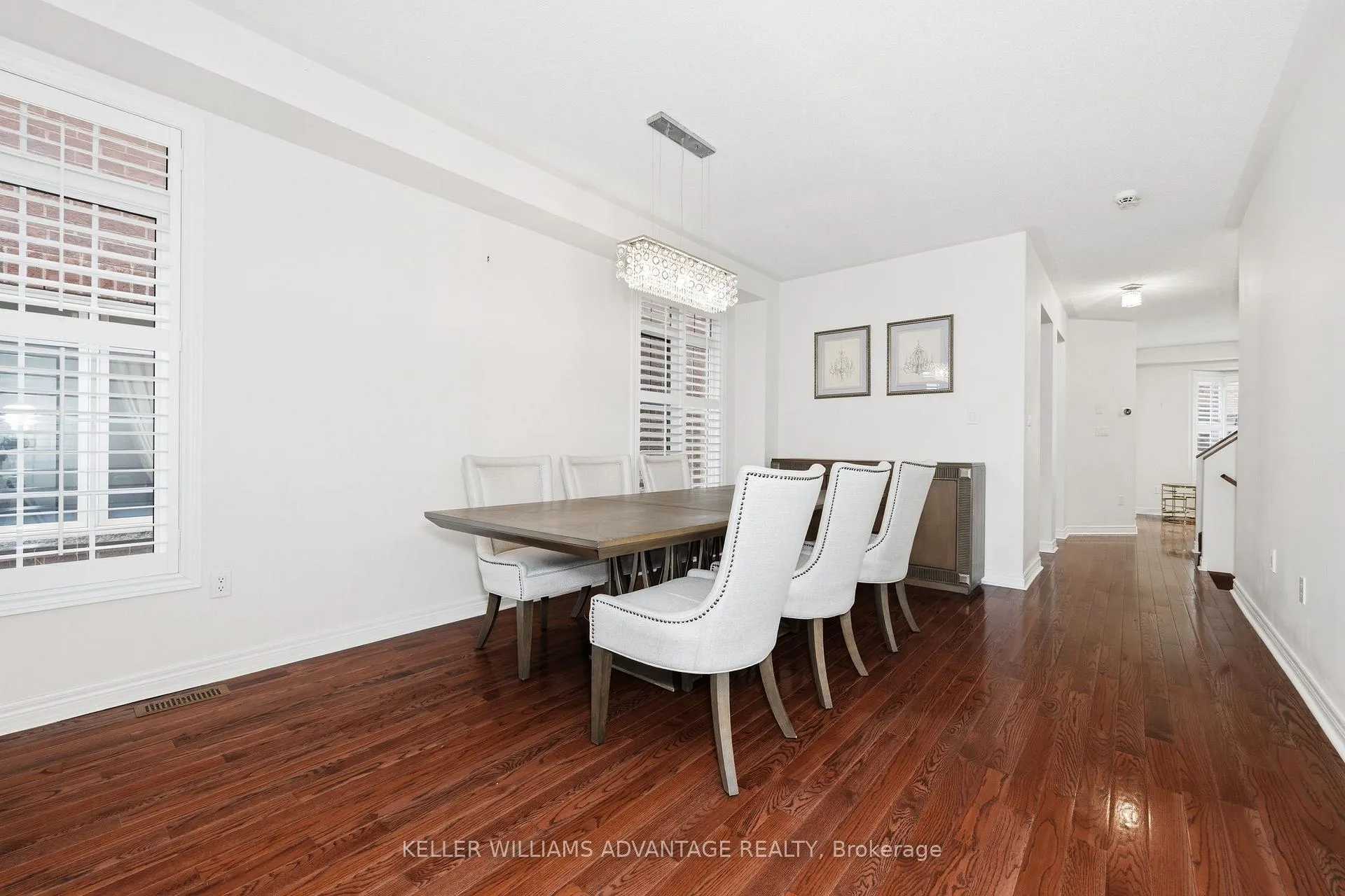 Photo 3 of 117 Mintwood Road, Vaughan, Patterson — HOMEH