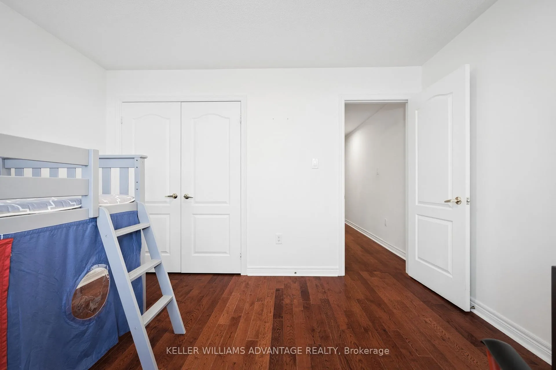 Photo 25 of 117 Mintwood Road, Vaughan, Patterson — HOMEH