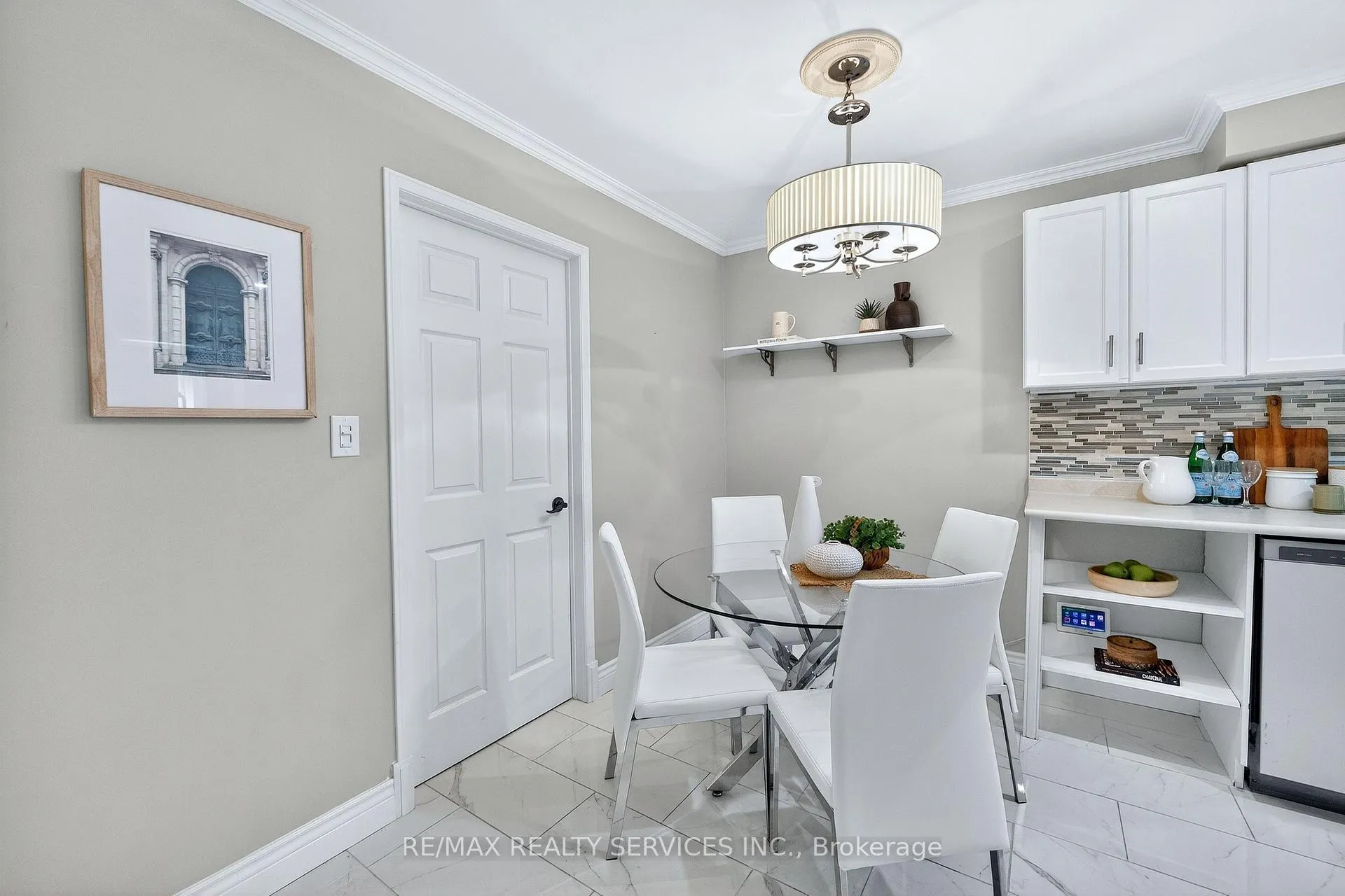 Photo 14 of 99 White Tail Crescent, Brampton, Fletcher's West — HOMEH