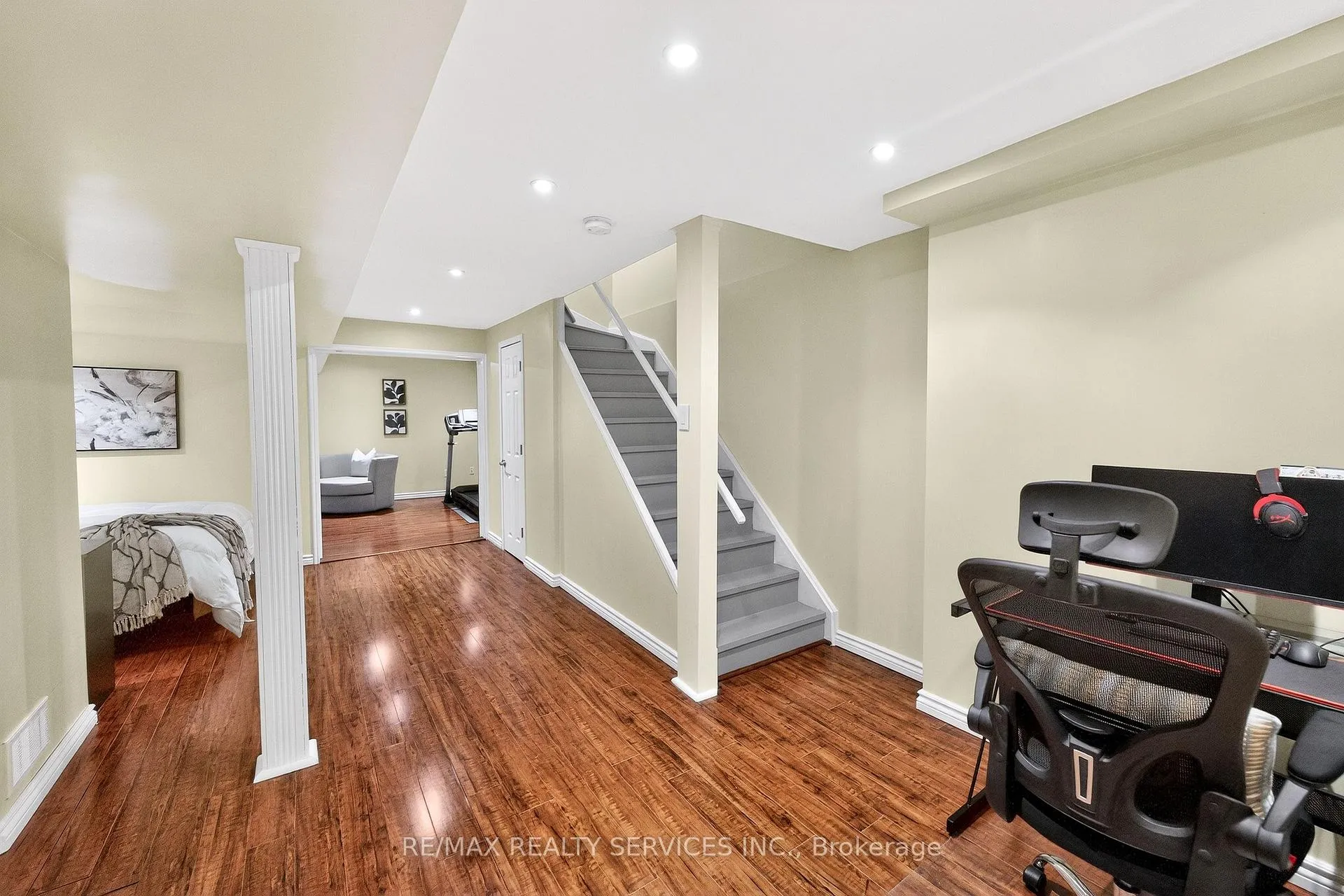 Photo 30 of 99 White Tail Crescent, Brampton, Fletcher's West — HOMEH