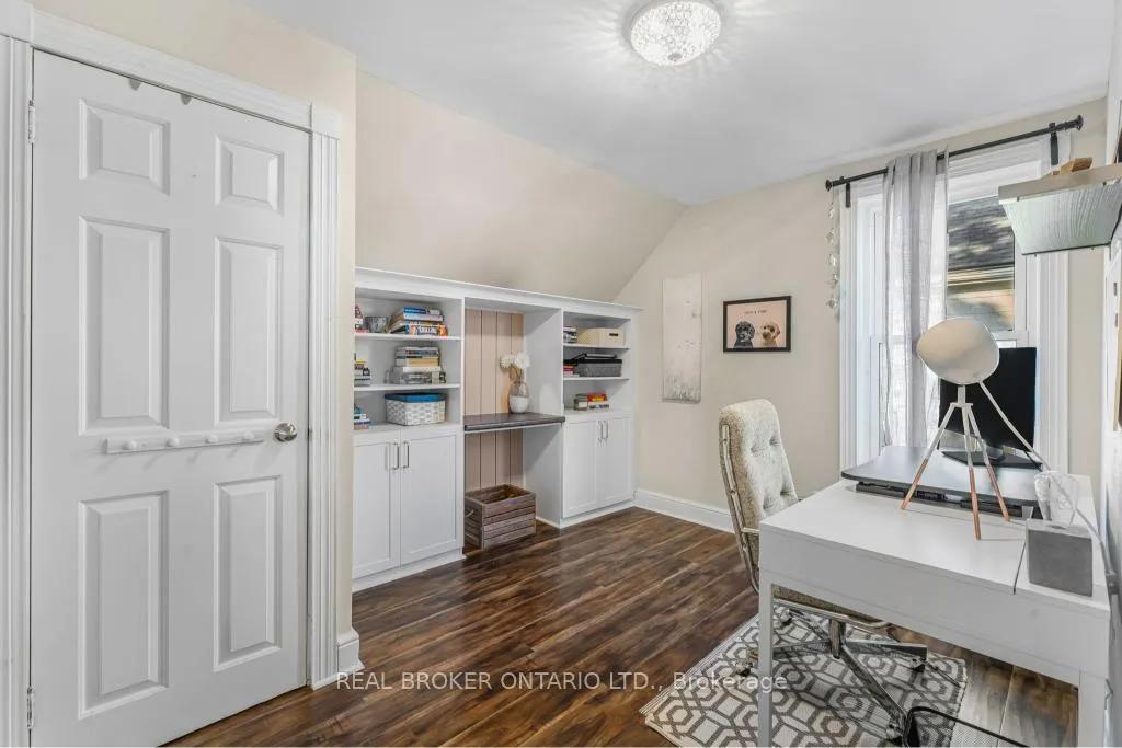 Photo 28 of 24 Robinson Street S, Grimsby, Grimsby East — HOMEH