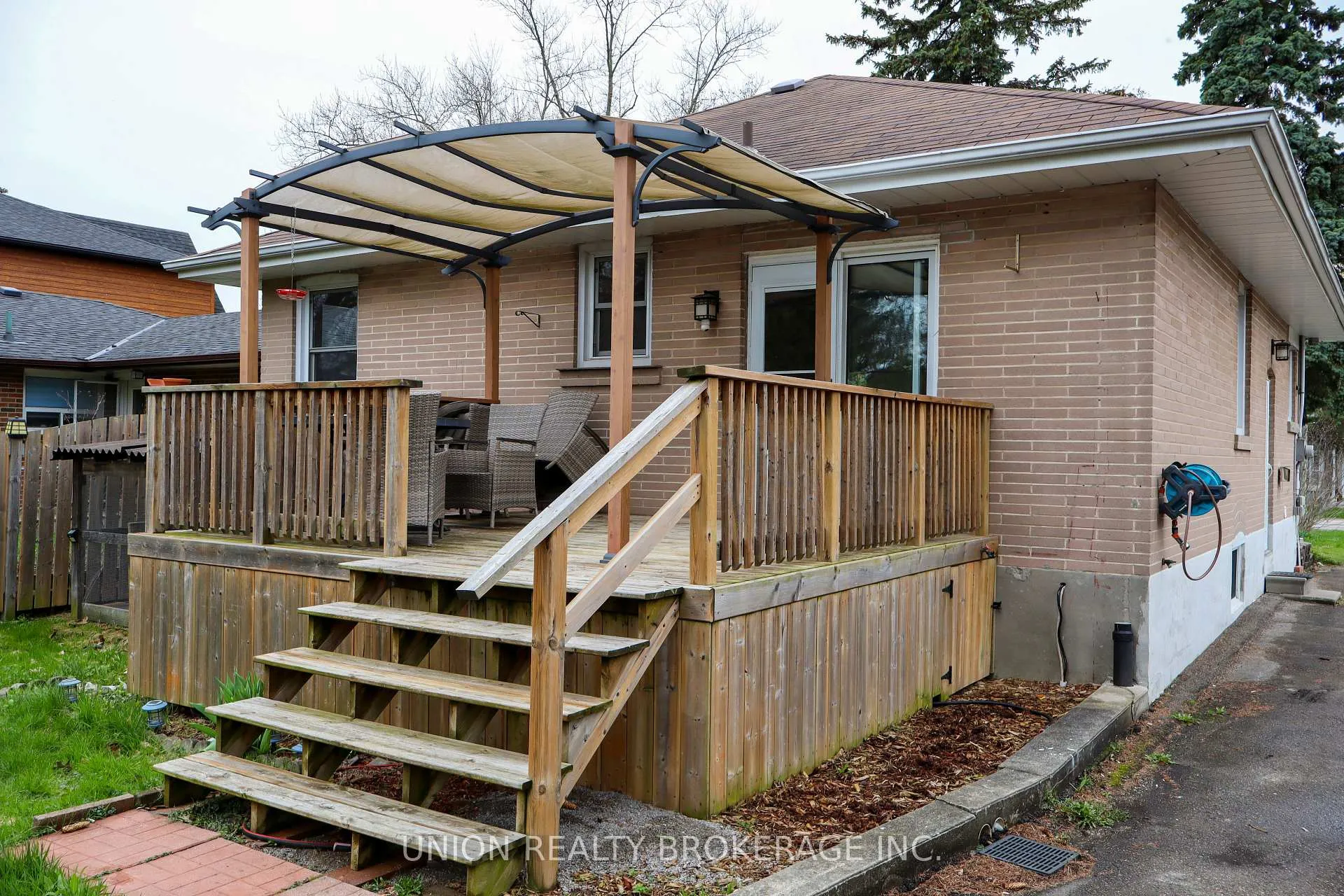 Photo 26 of Unit Main Floor, 23 Cedarview Drive, Scarborough, Centennial Scarborough — HOMEH