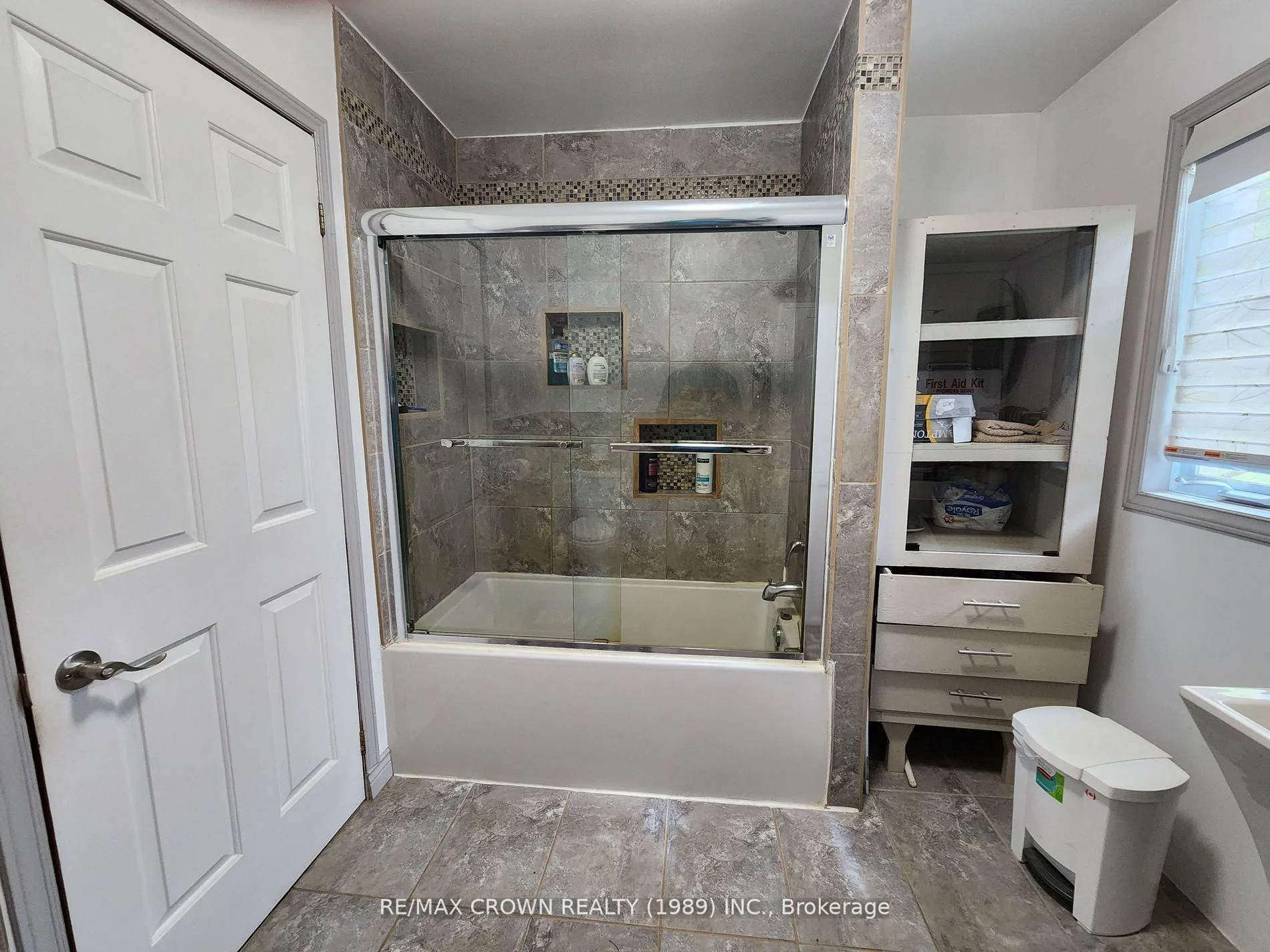 Photo 10 of 151 Earls Lake Road, Papineau-Cameron, Papineau Cameron — HOMEH