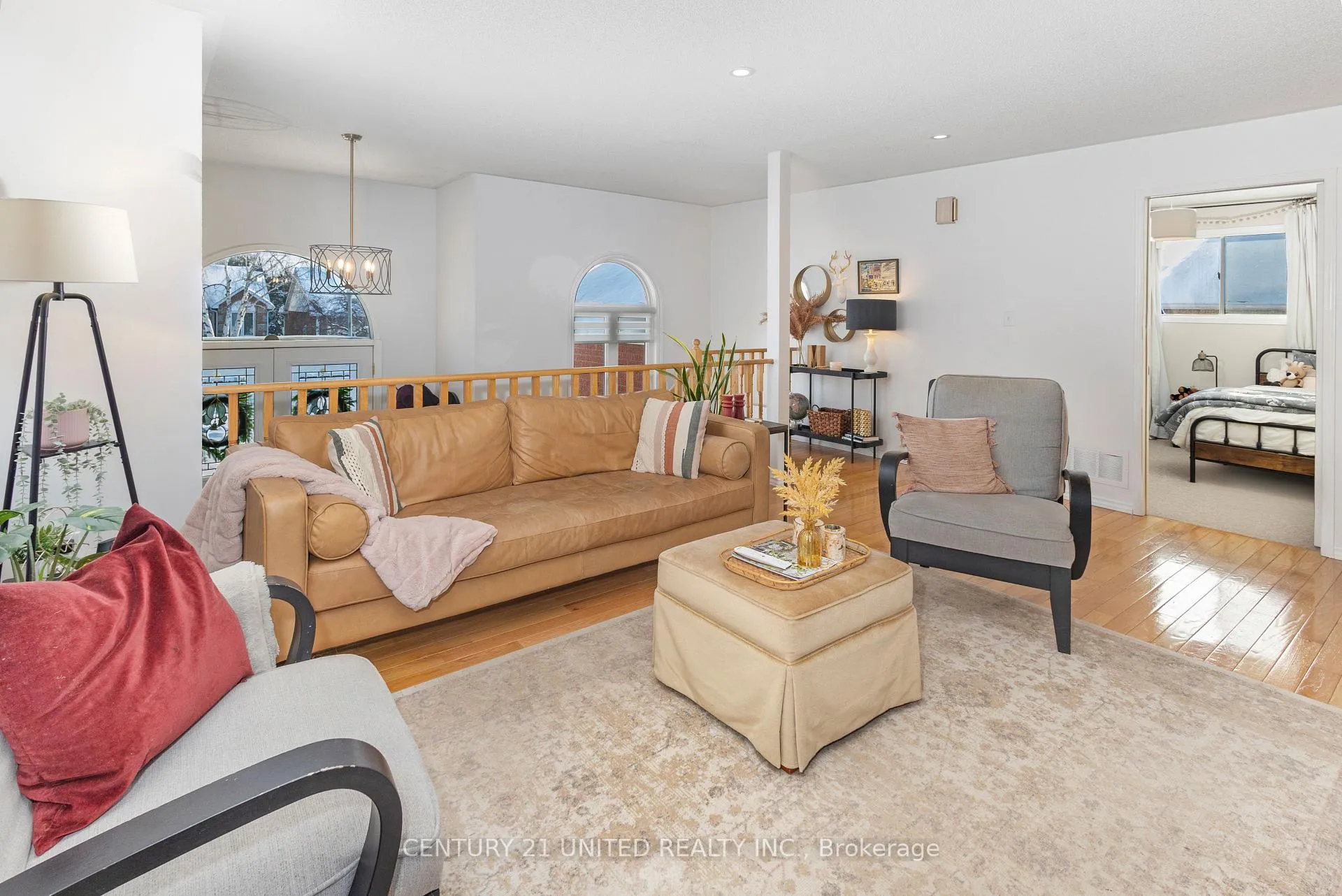 Photo 5 of 1455 Glenforest Crescent, Peterborough, Monaghan Ward 2 — HOMEH