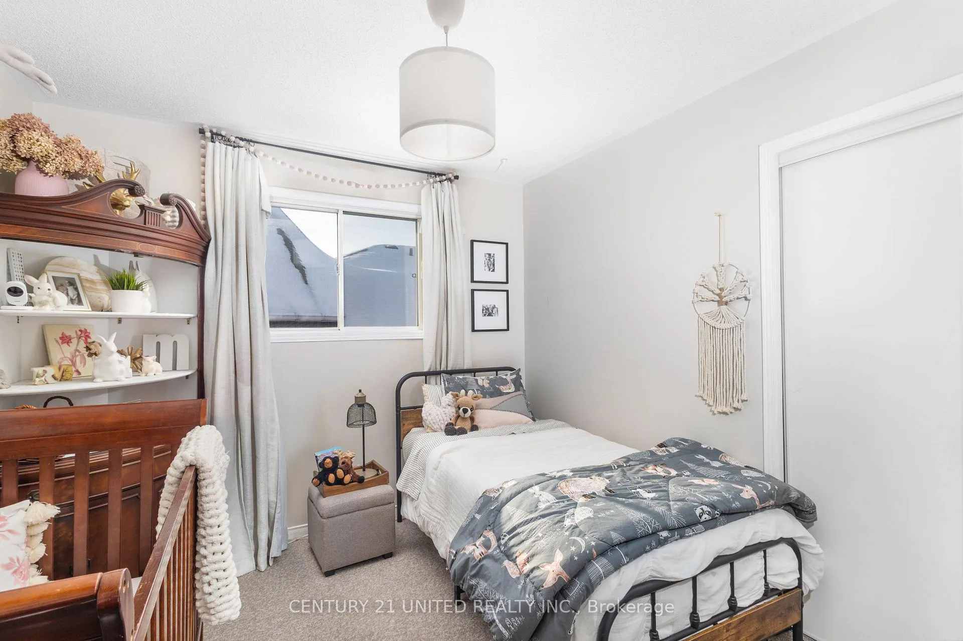 Photo 15 of 1455 Glenforest Crescent, Peterborough, Monaghan Ward 2 — HOMEH